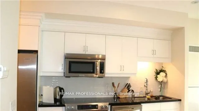 23 Rean Drive, #207