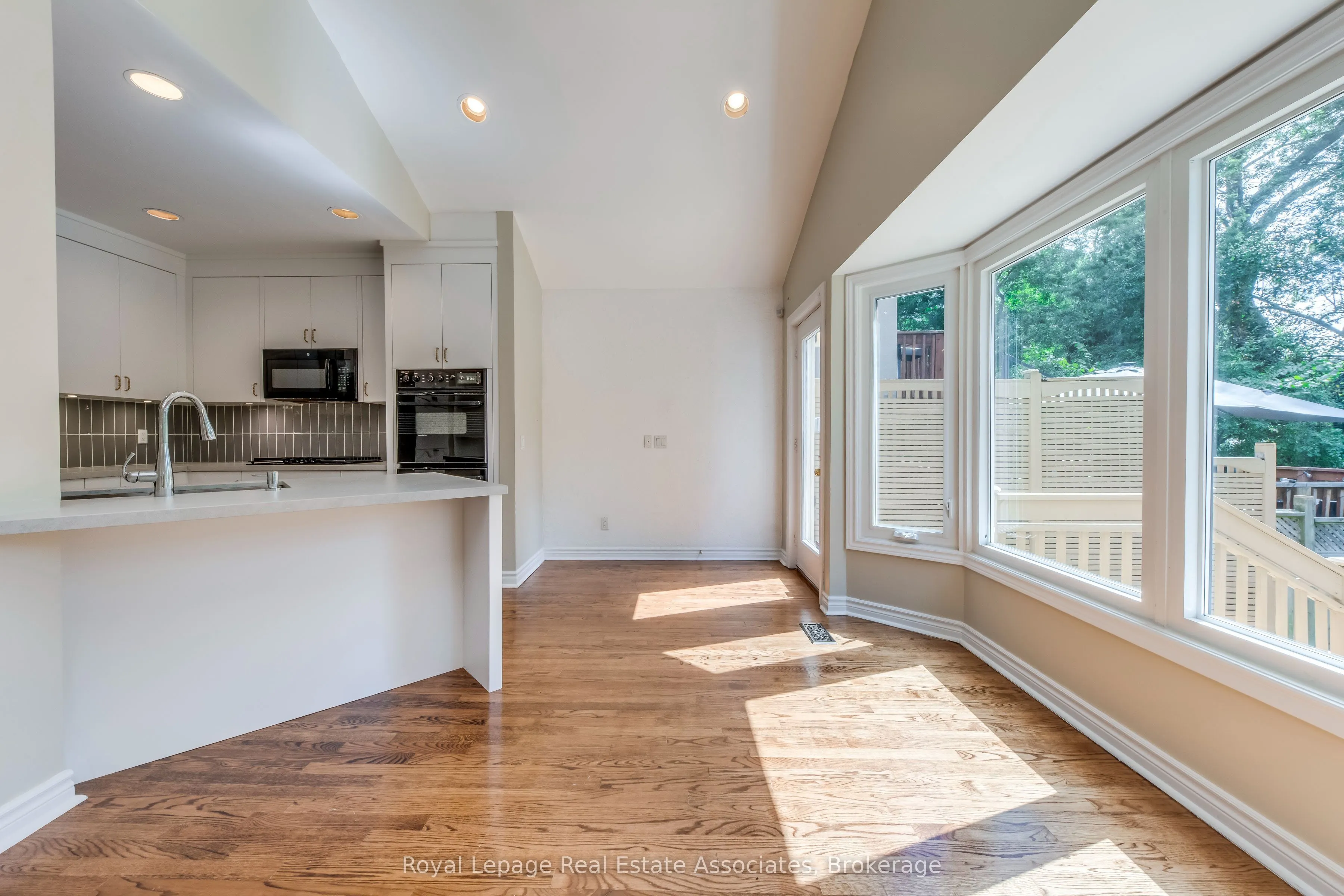 123 Melrose Avenue
