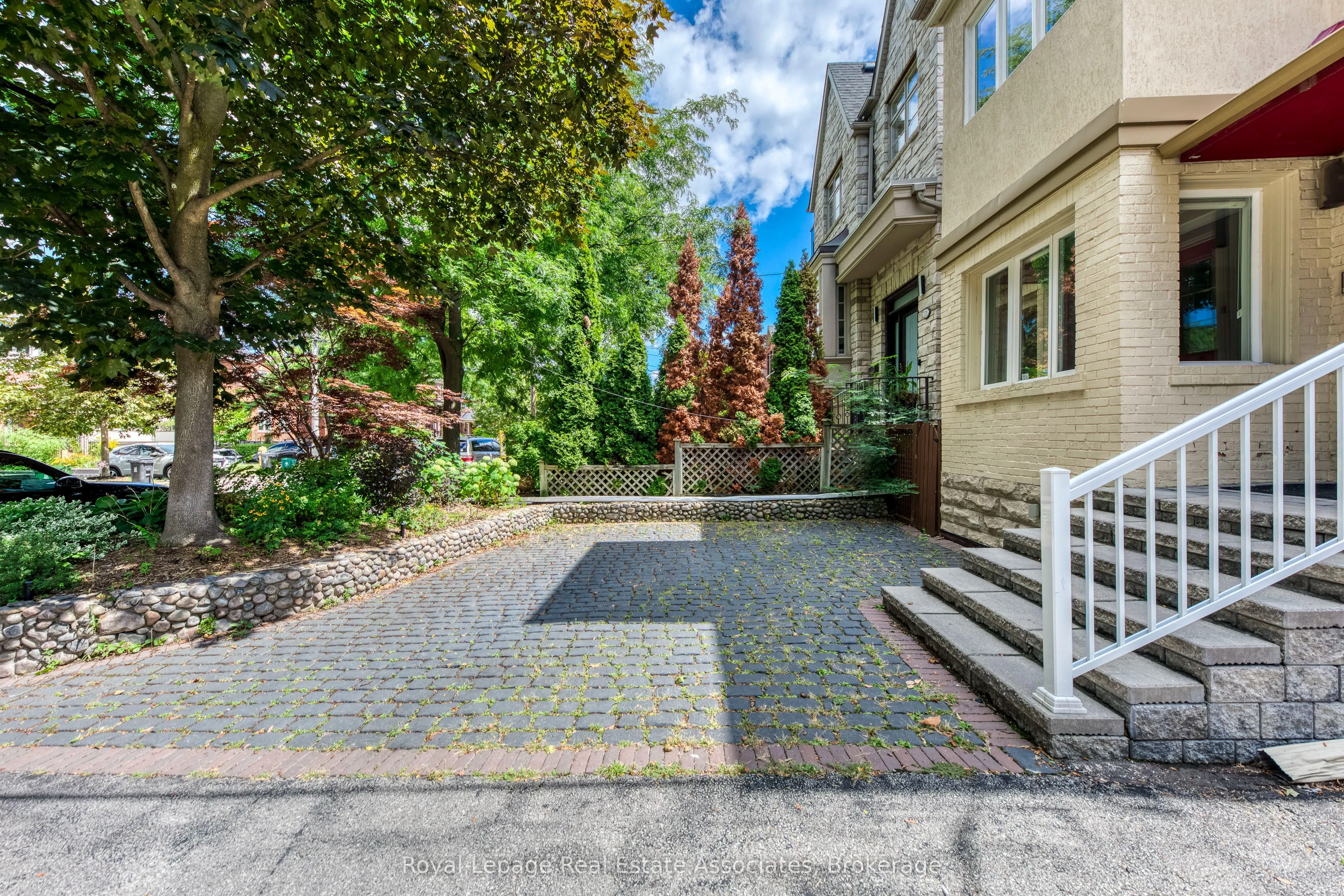 123 Melrose Avenue