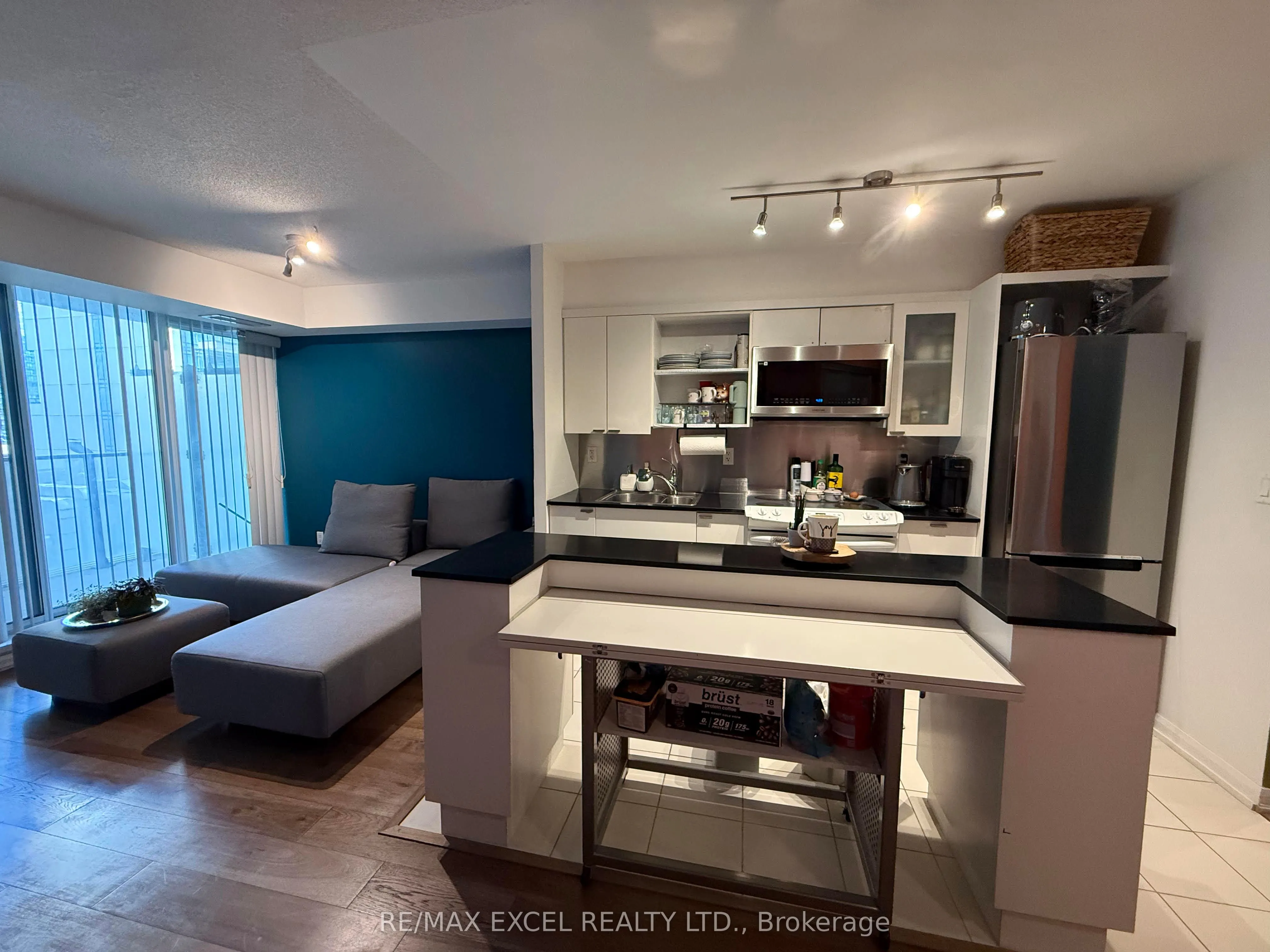 111 Elizabeth Street, #801