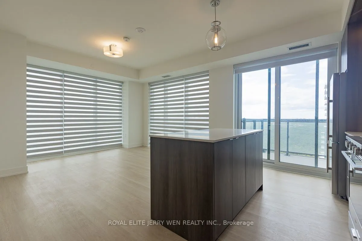 30 Inn On The Park Drive, #3410