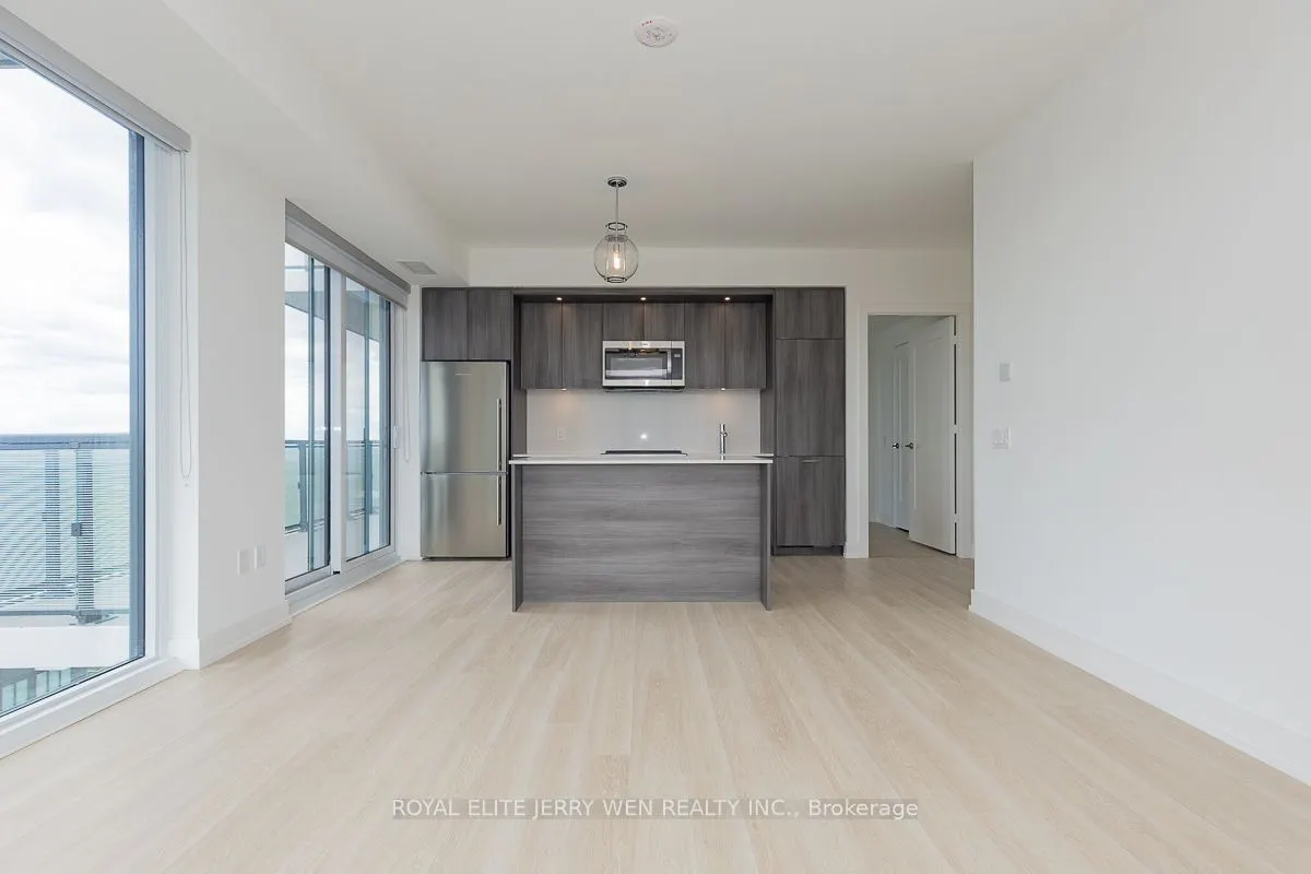 30 Inn On The Park Drive, #3410