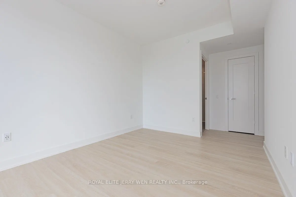 30 Inn On The Park Drive, #3410