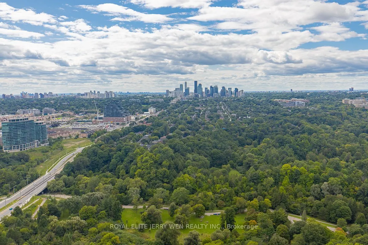 30 Inn On The Park Drive, #3410