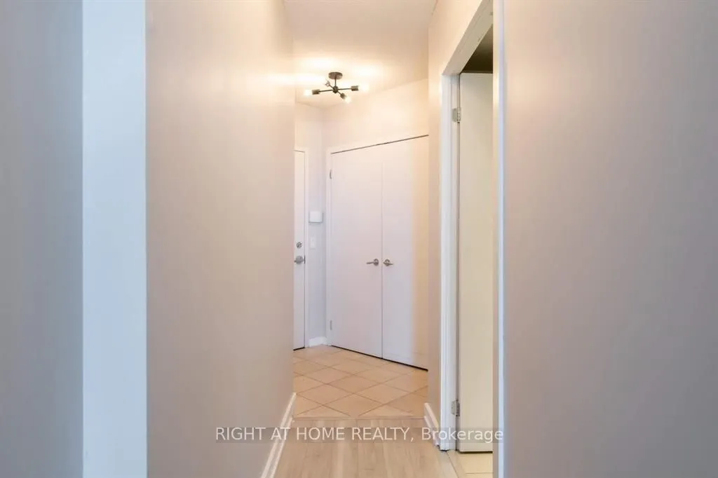 218 Queens Quay W, #407