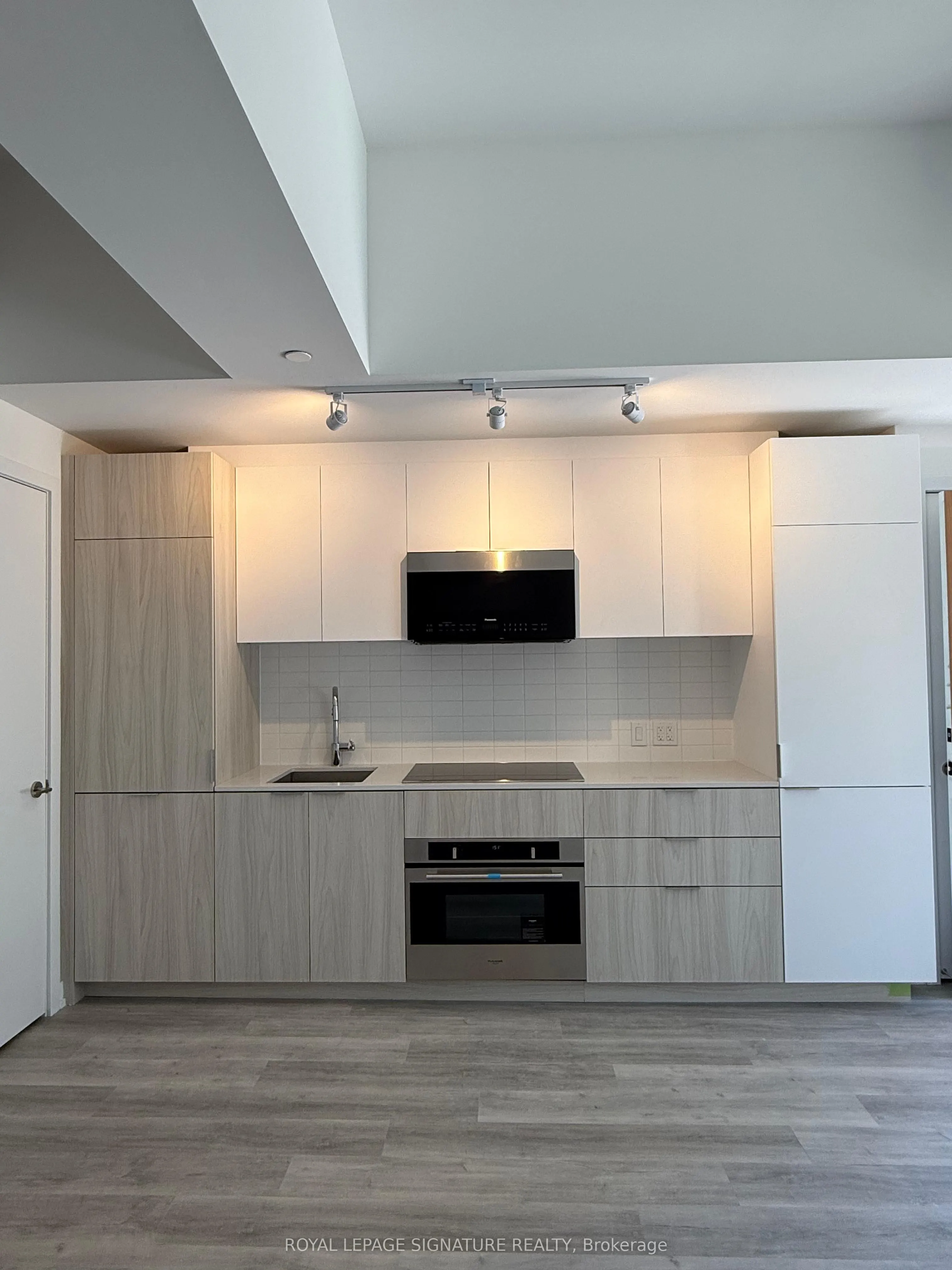 28 Eastern Avenue, #106