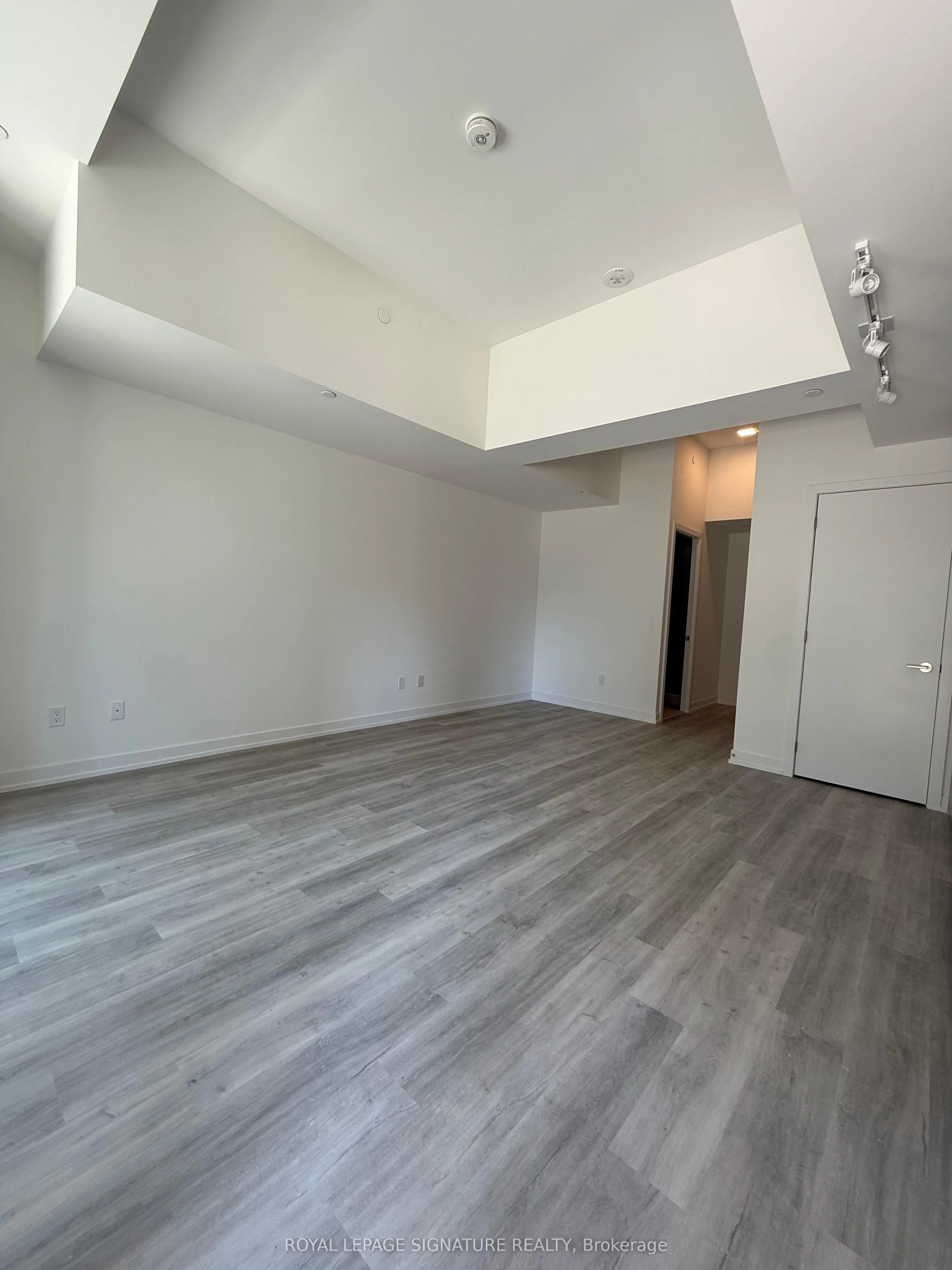28 Eastern Avenue, #106