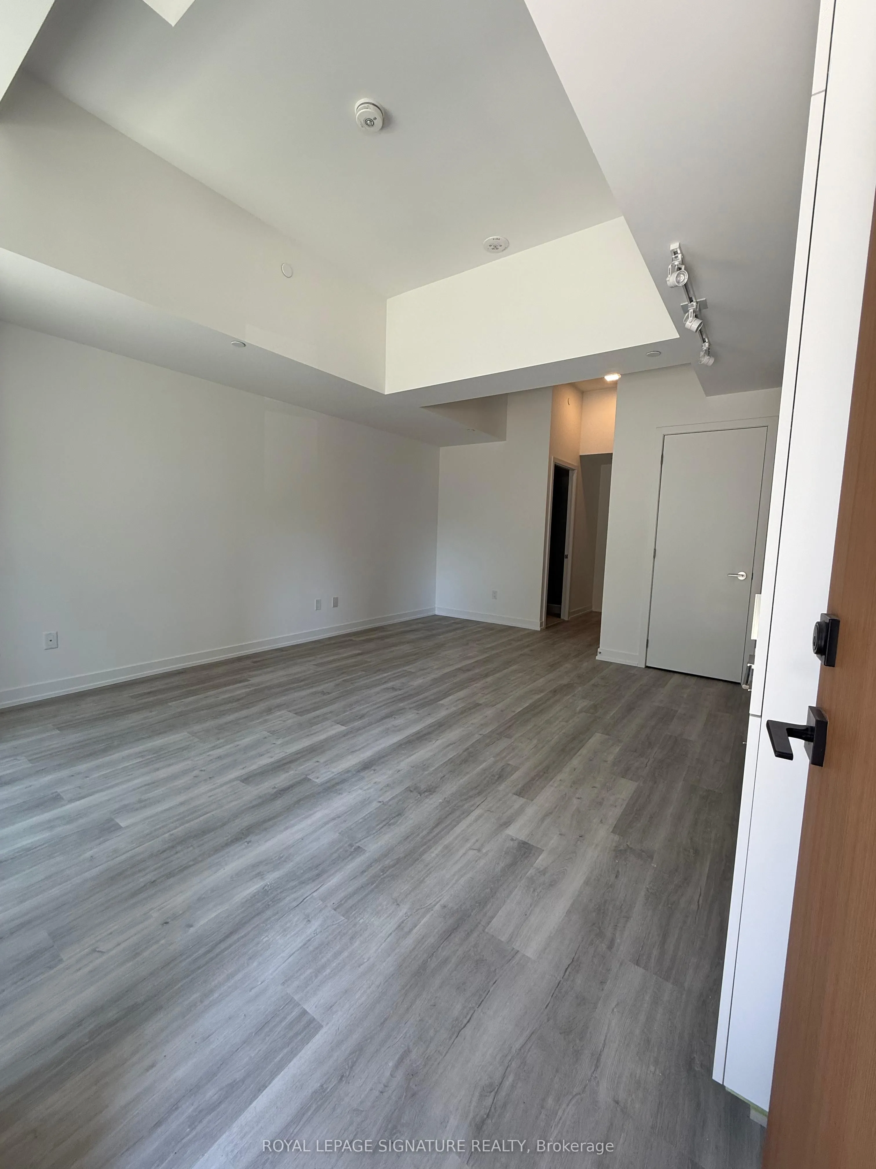 28 Eastern Avenue, #106