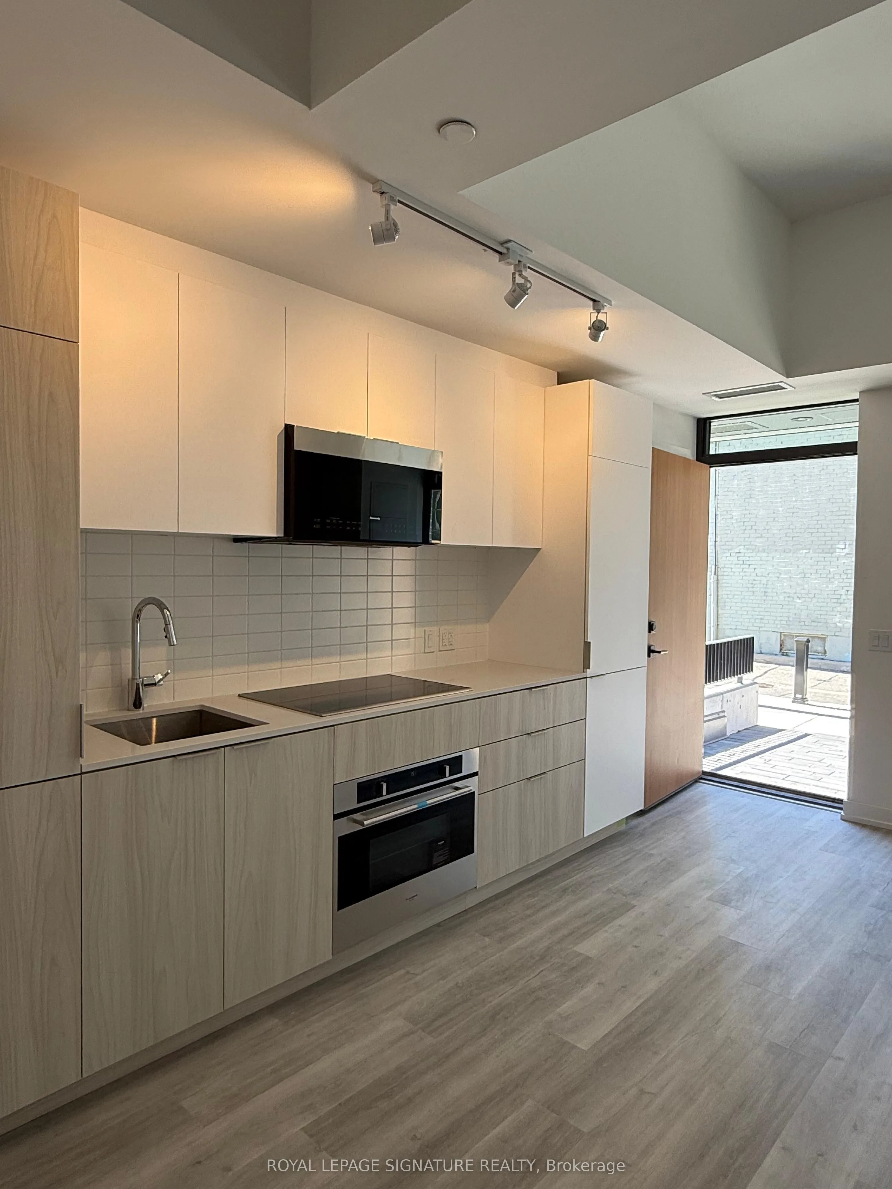 28 Eastern Avenue, #106