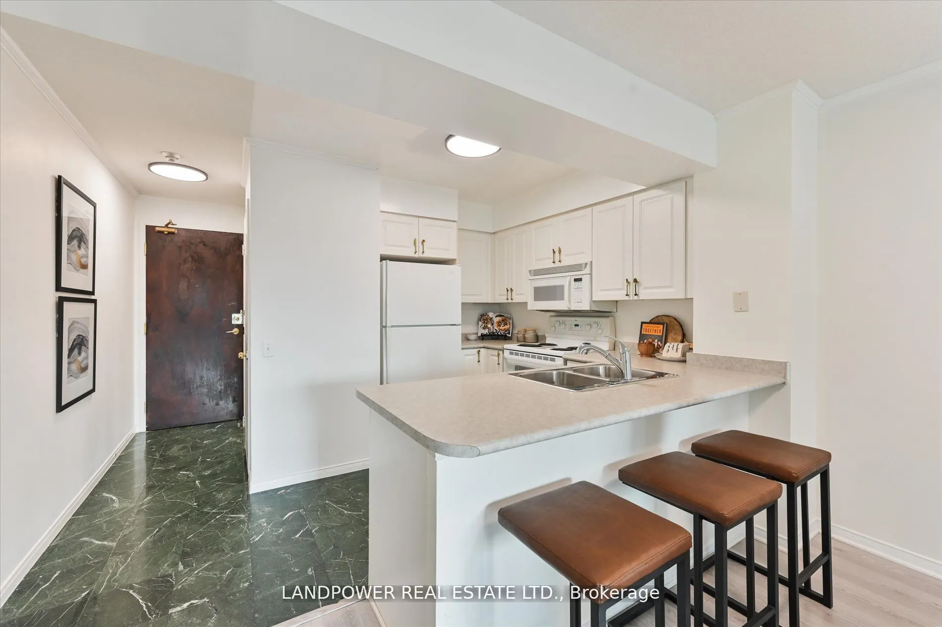 750 Bay Street, #2108