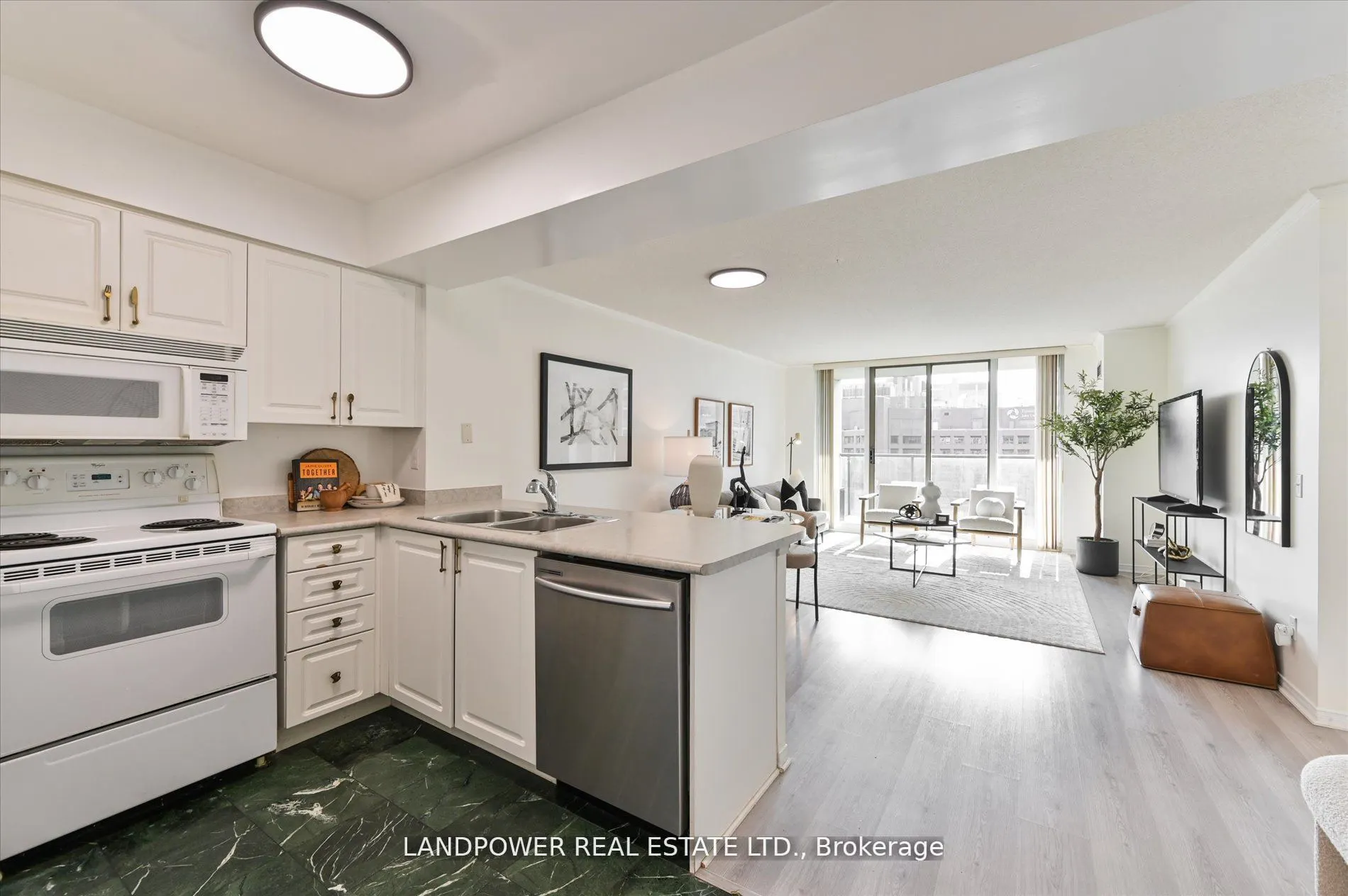 750 Bay Street, #2108
