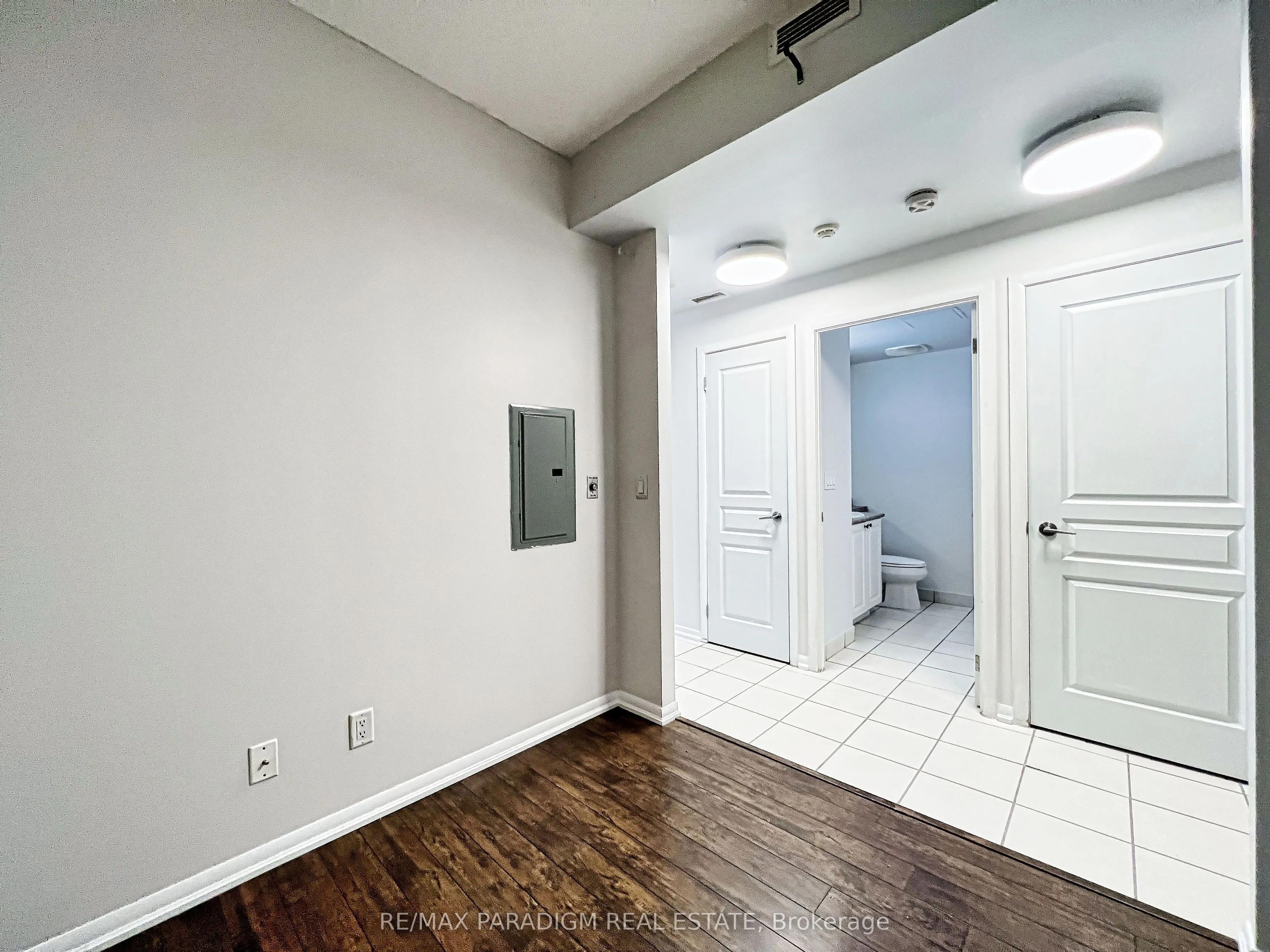 18 Yonge Street, #3713