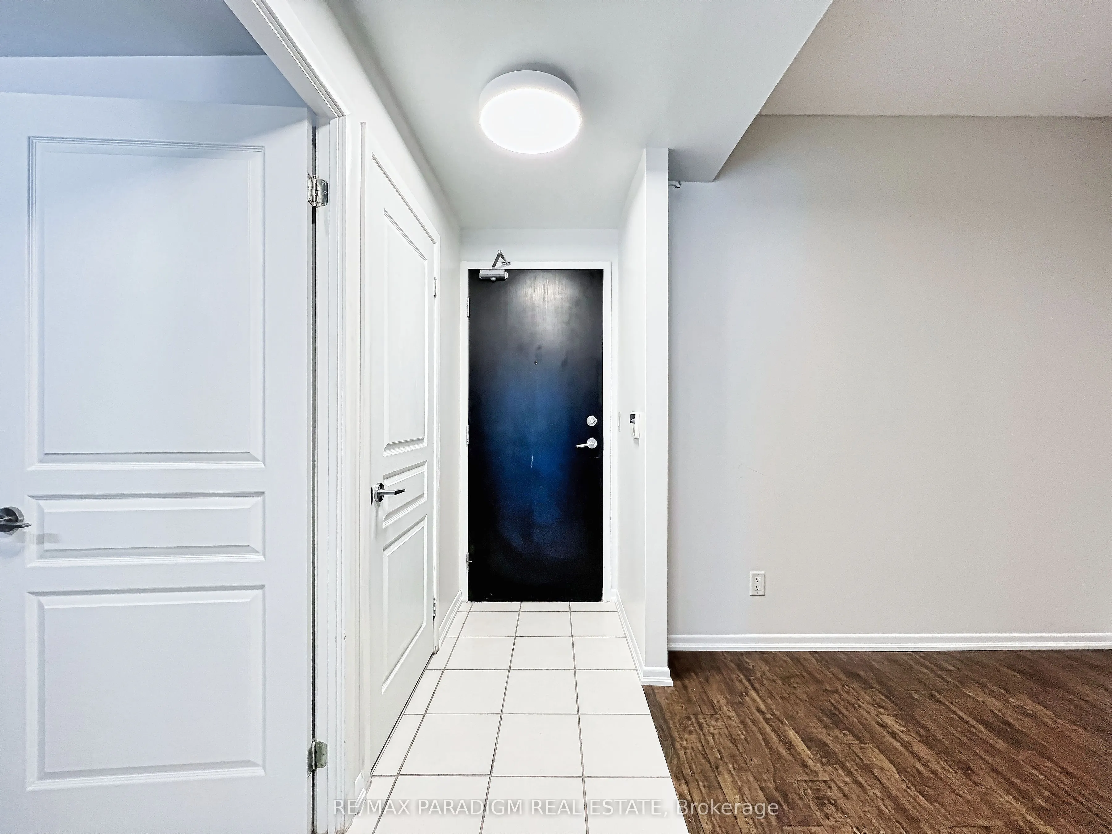 18 Yonge Street, #3713