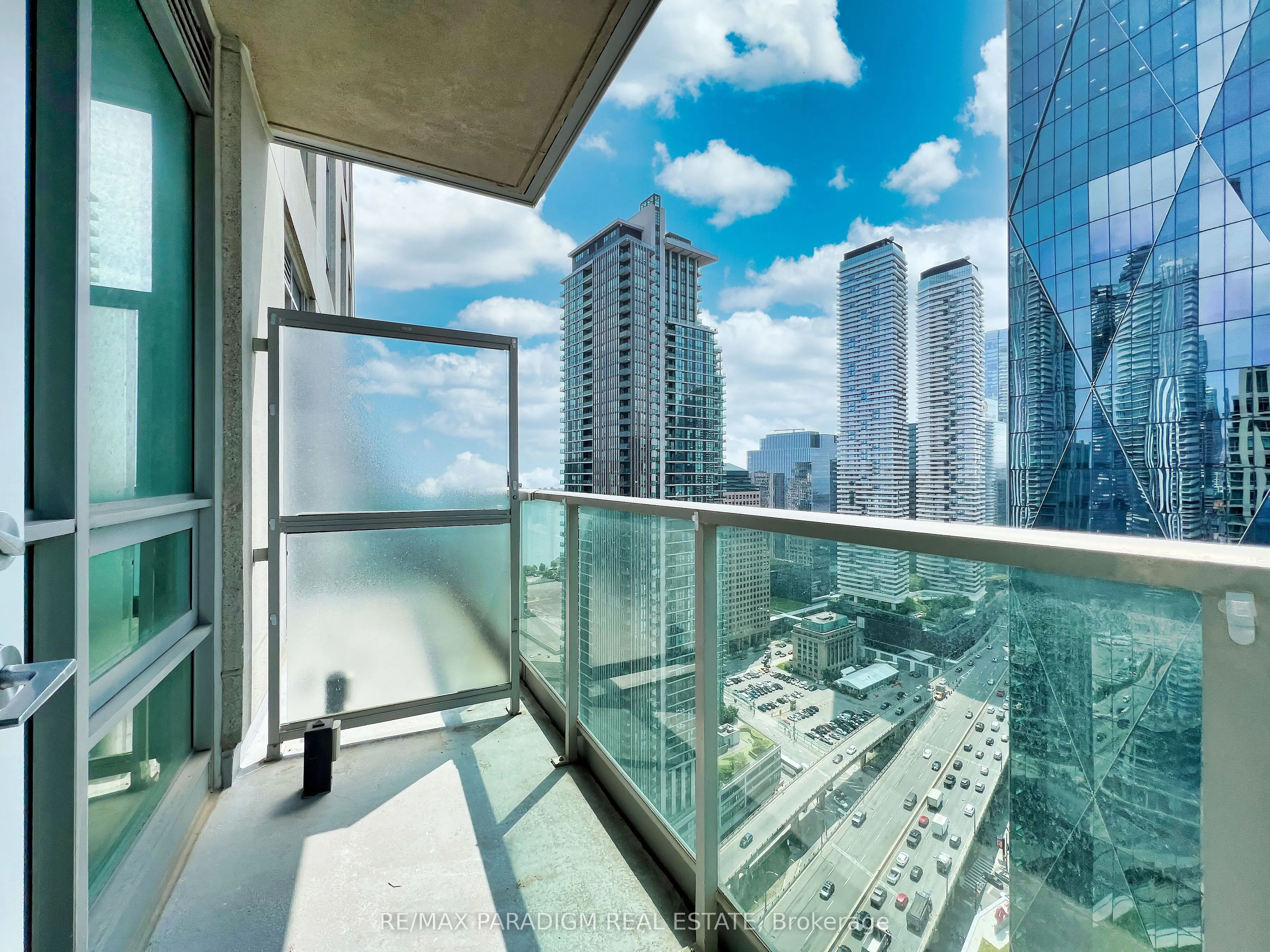 18 Yonge Street, #3713