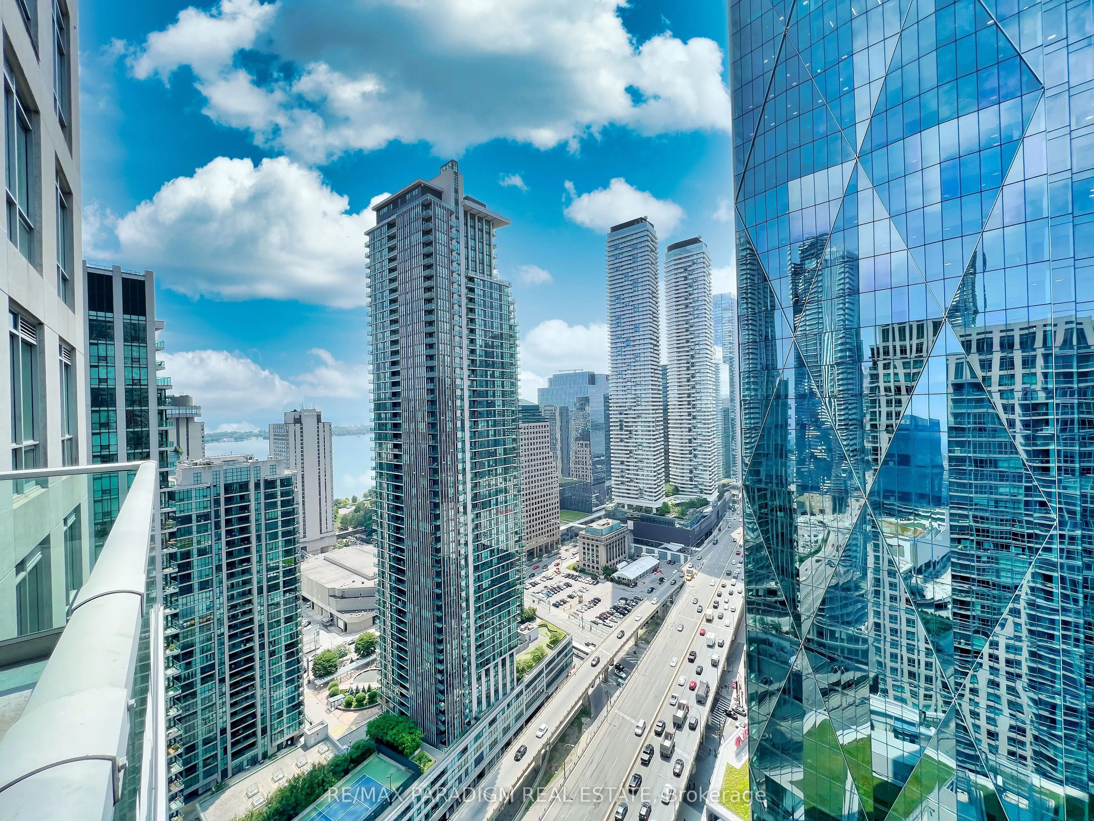18 Yonge Street, #3713