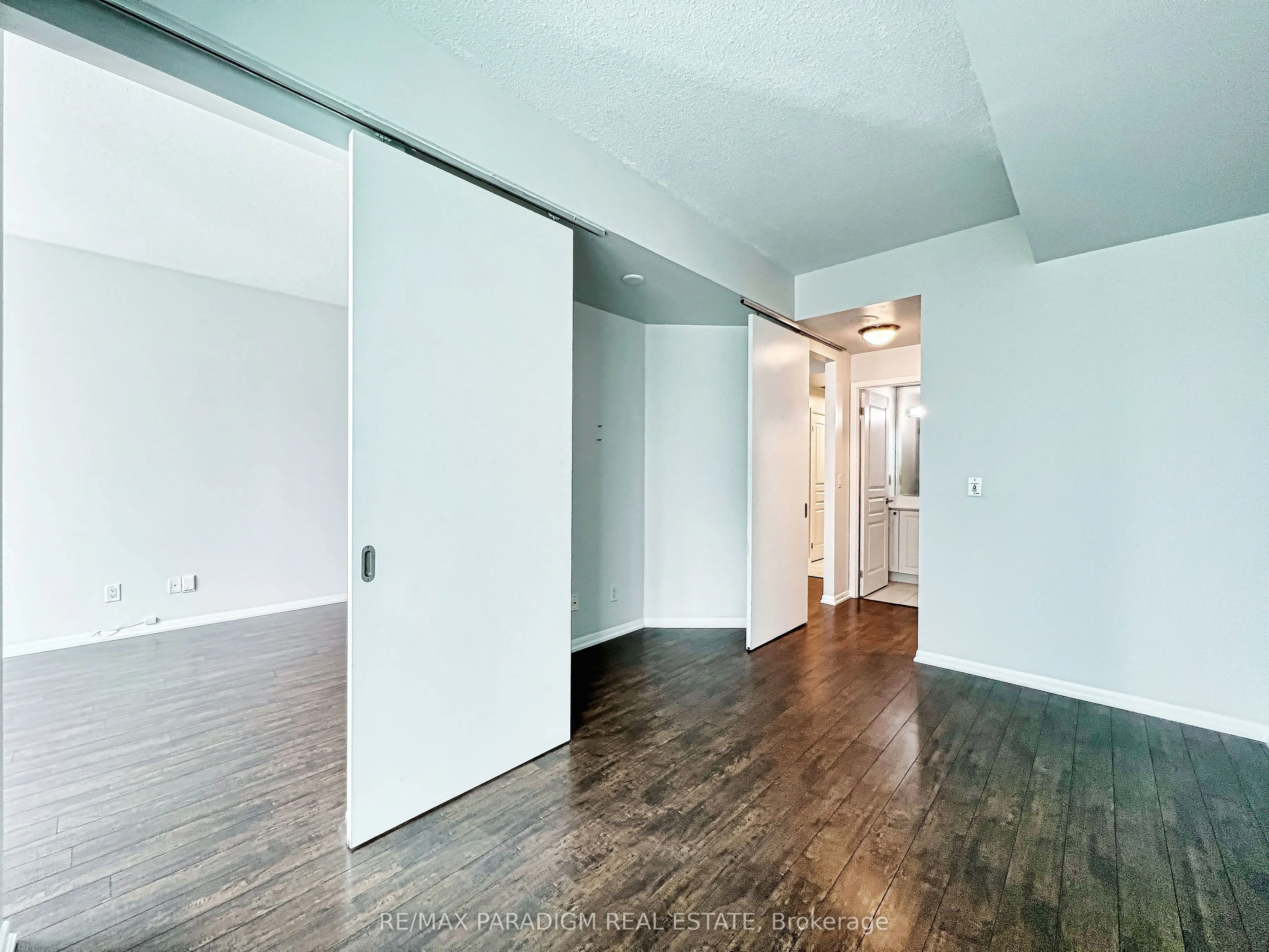 18 Yonge Street, #3713
