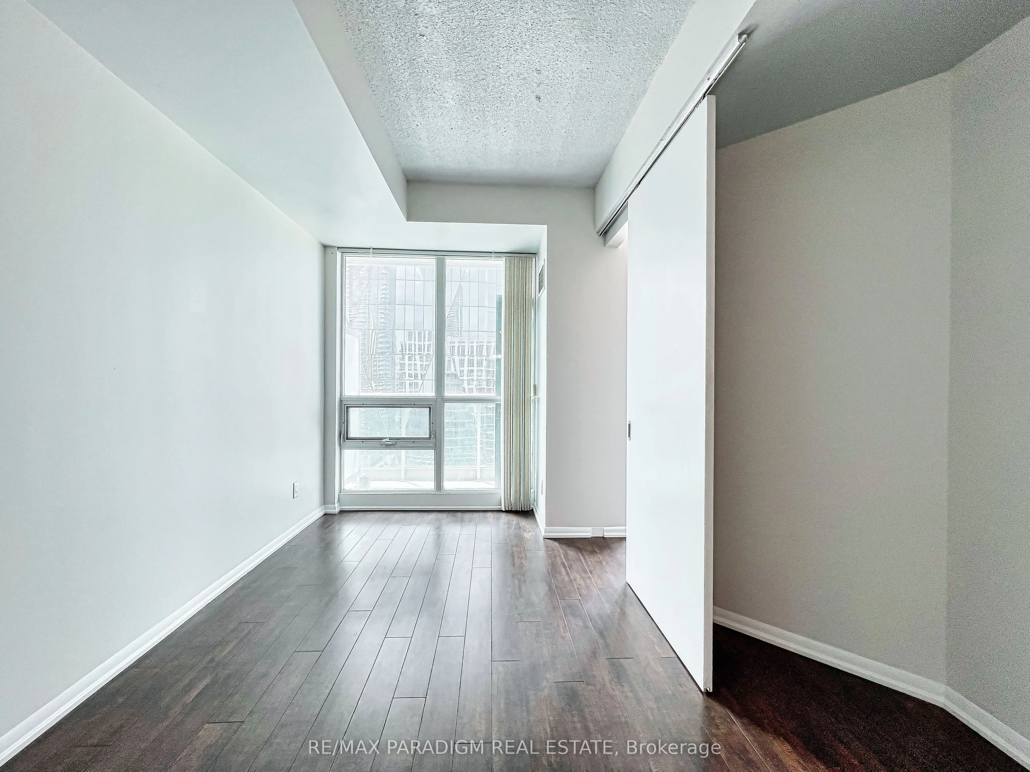 18 Yonge Street, #3713
