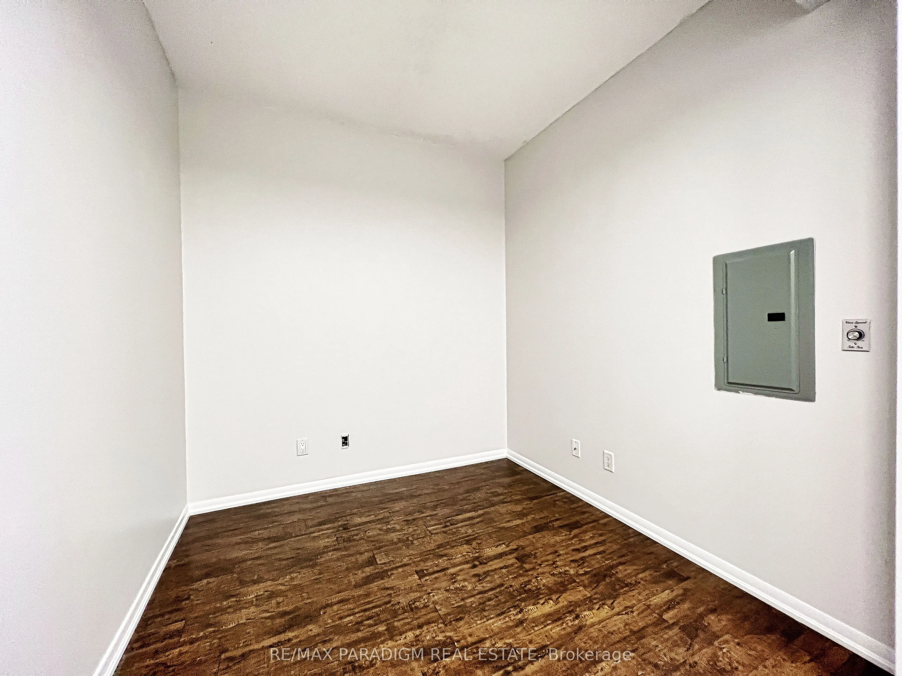 18 Yonge Street, #3713