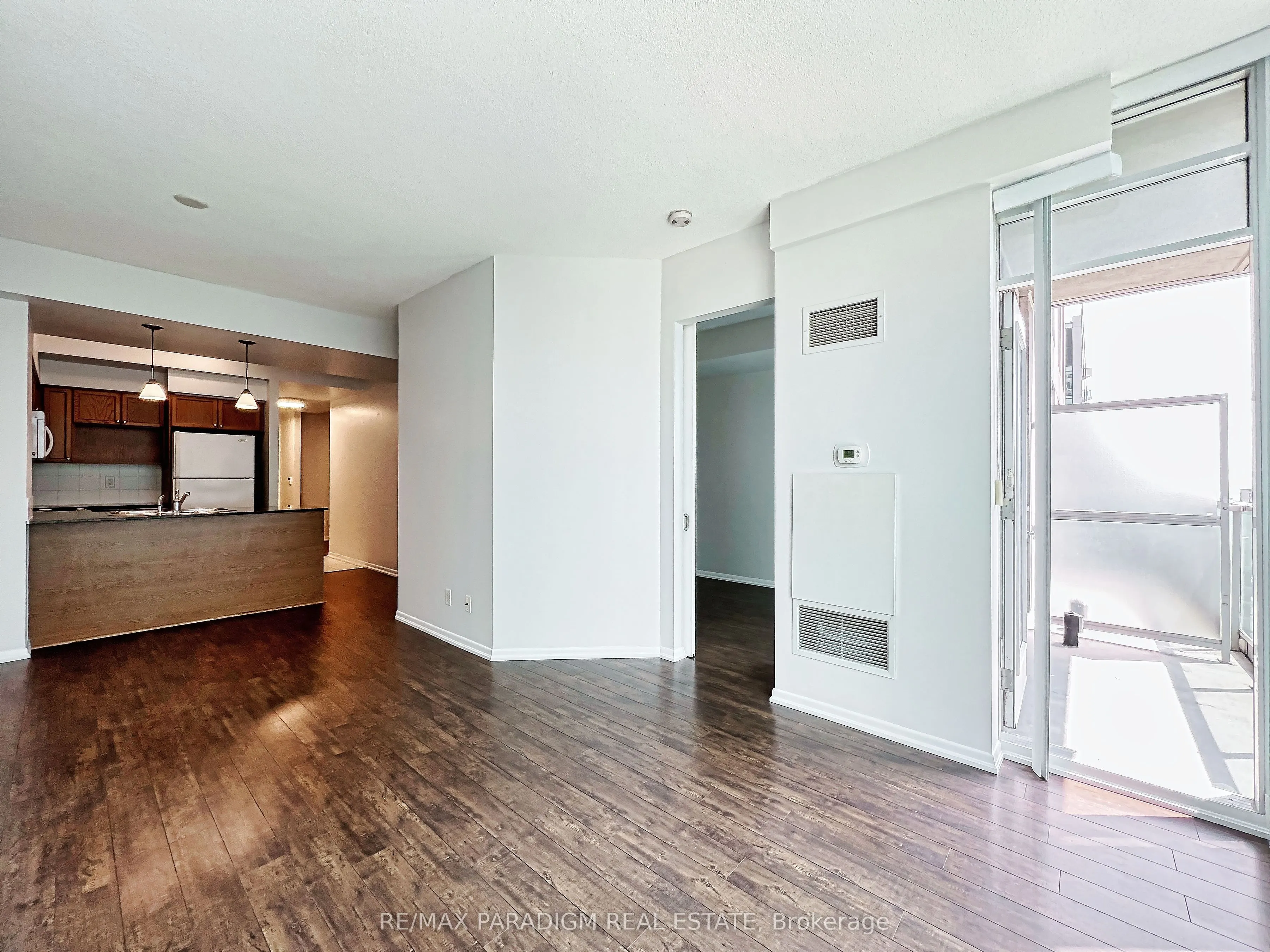 18 Yonge Street, #3713