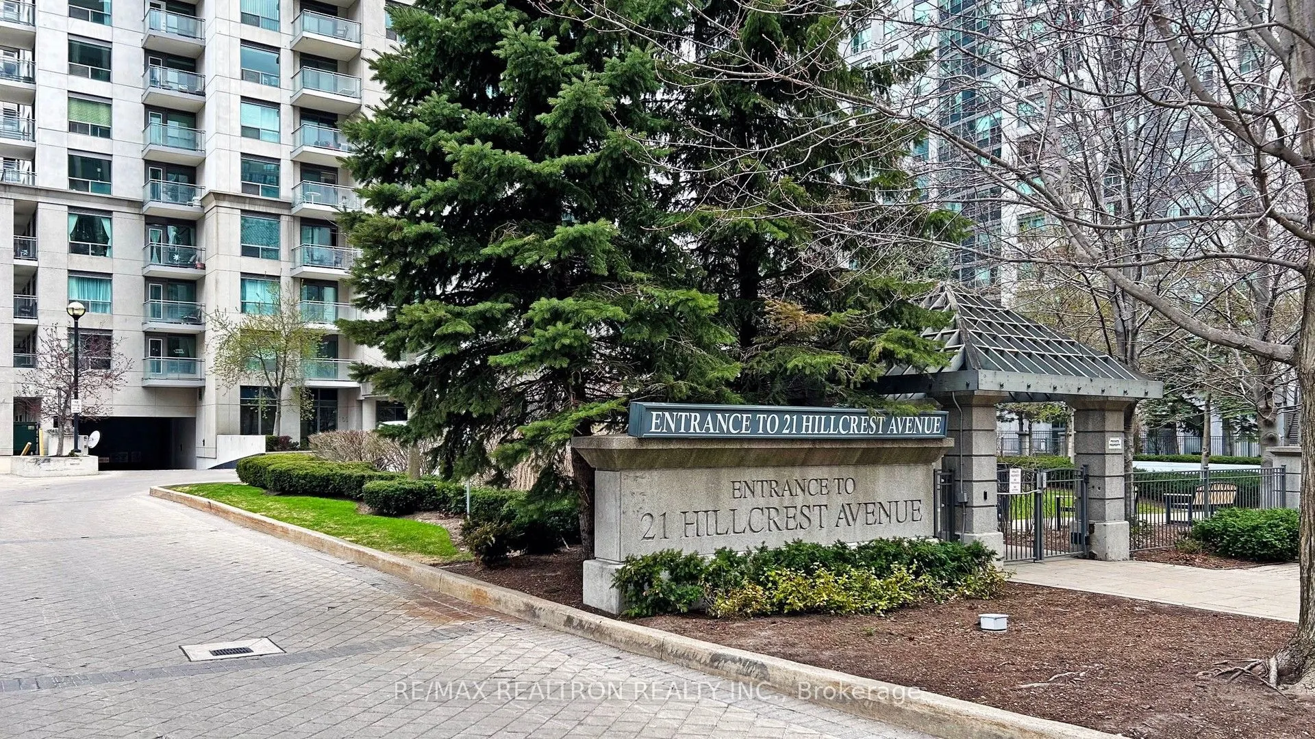 21 Hillcrest Avenue, #2007