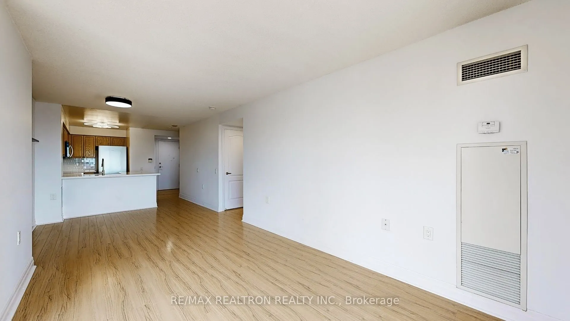 21 Hillcrest Avenue, #2007