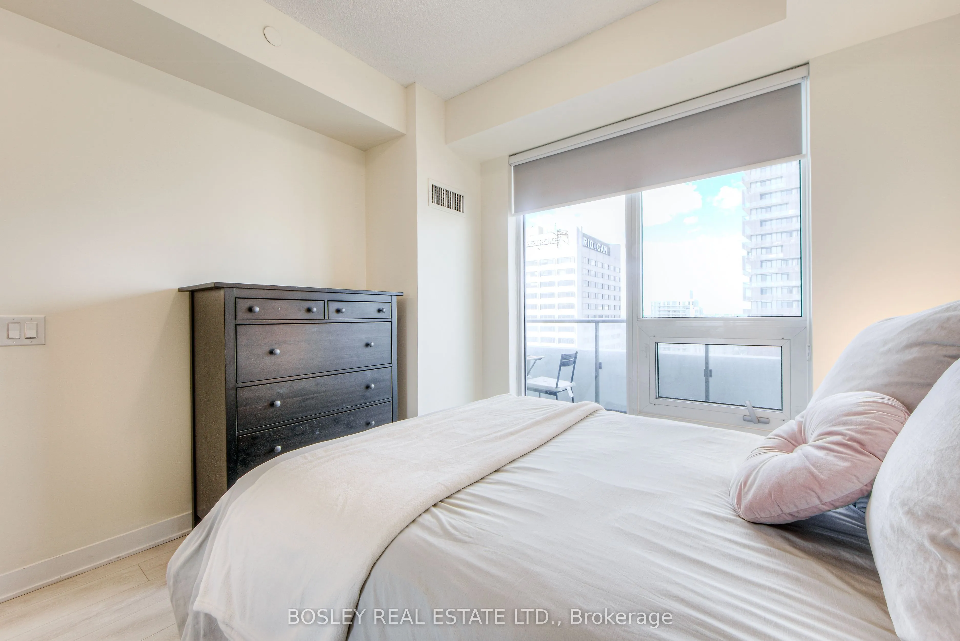 2221 Yonge Street, #3110