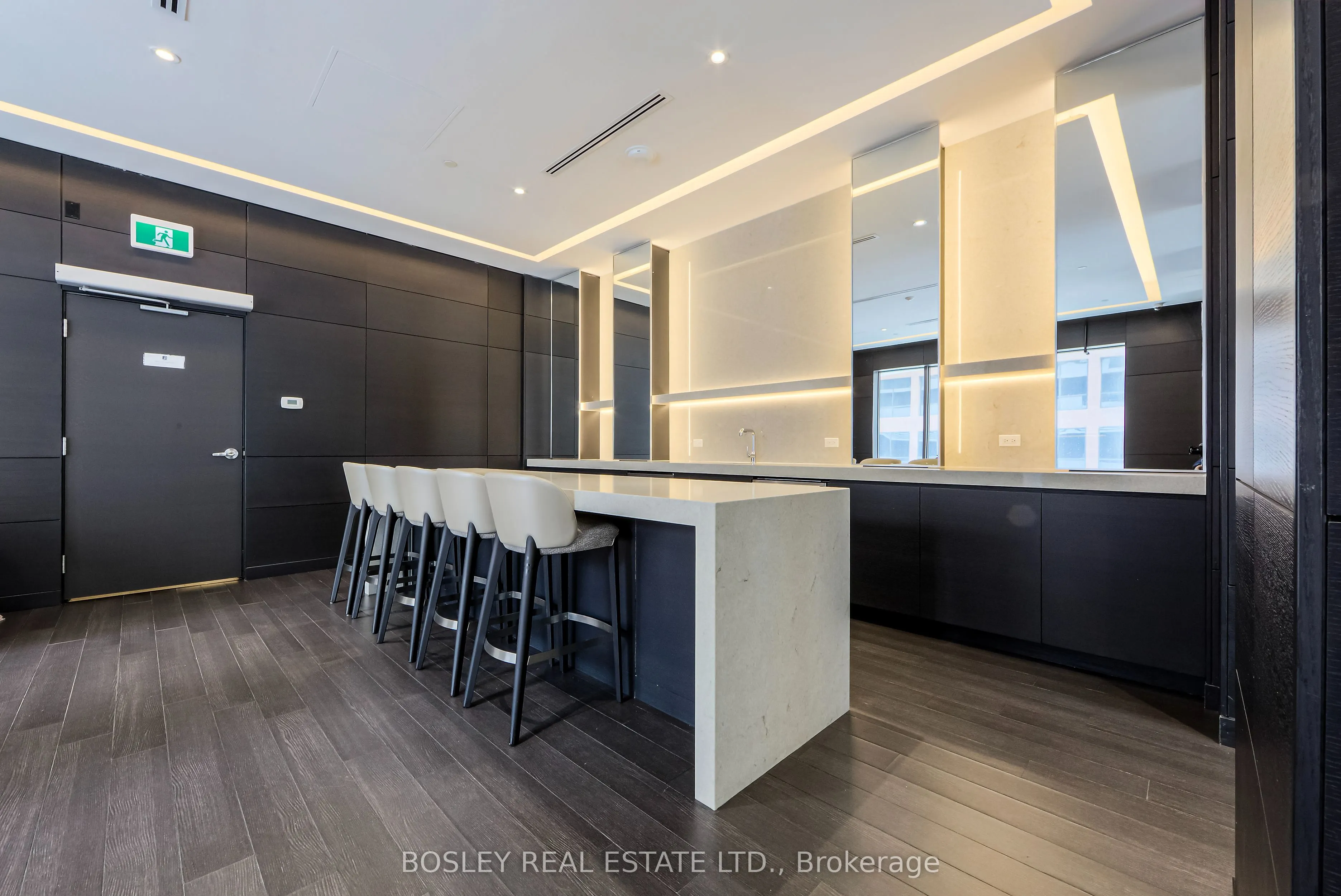 2221 Yonge Street, #3110