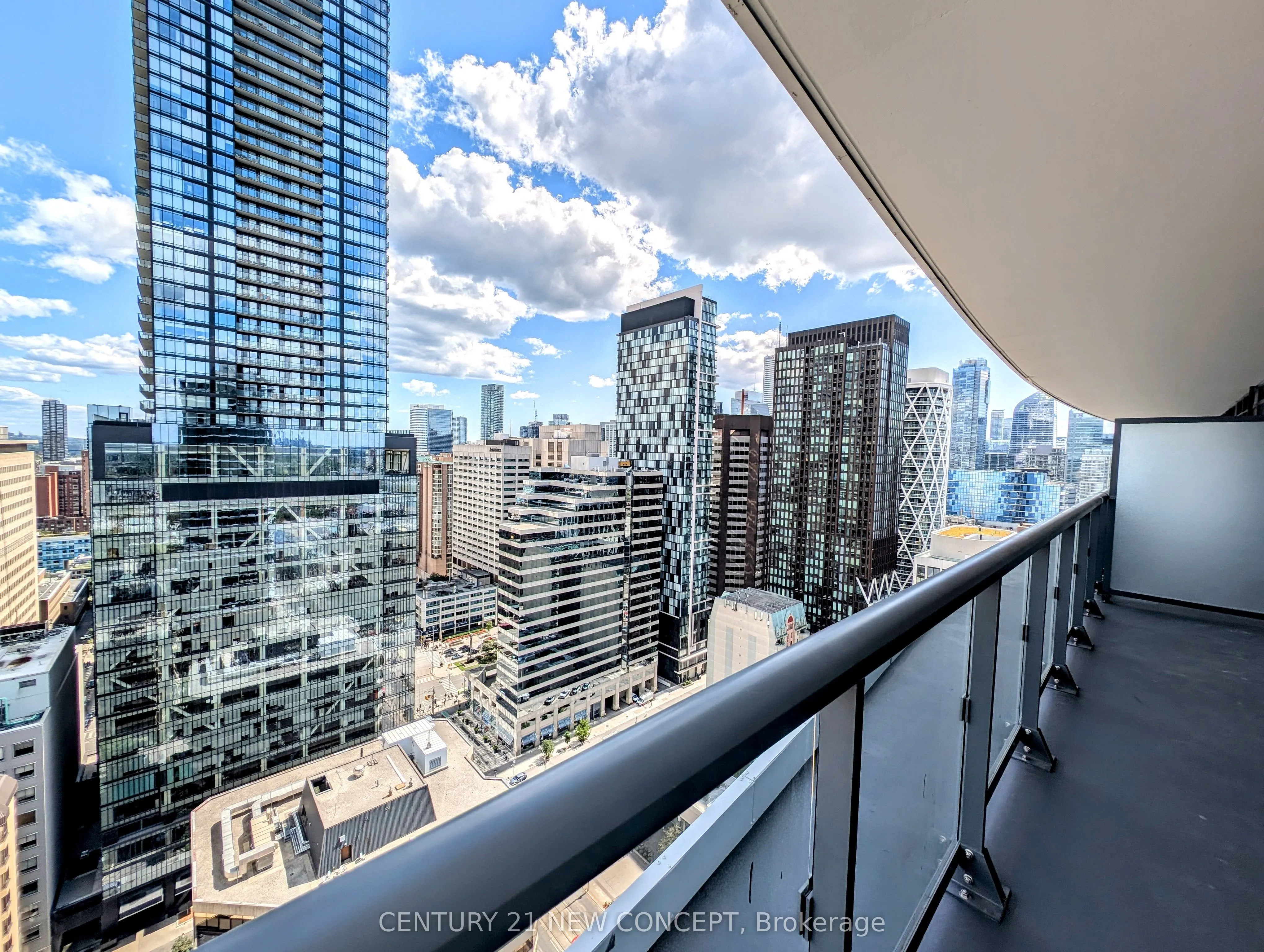 280 Dundas Street W, #2703