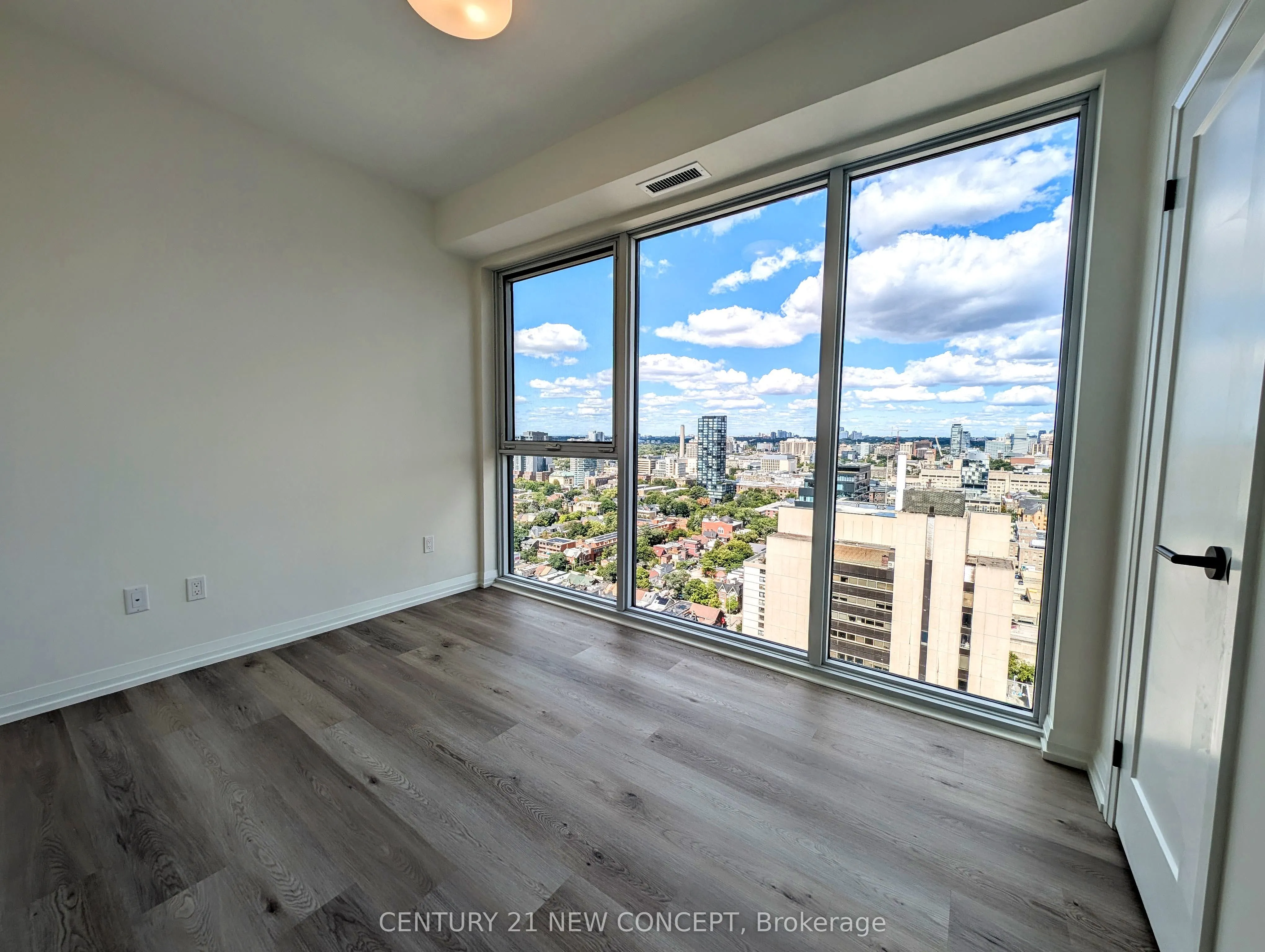 280 Dundas Street W, #2703
