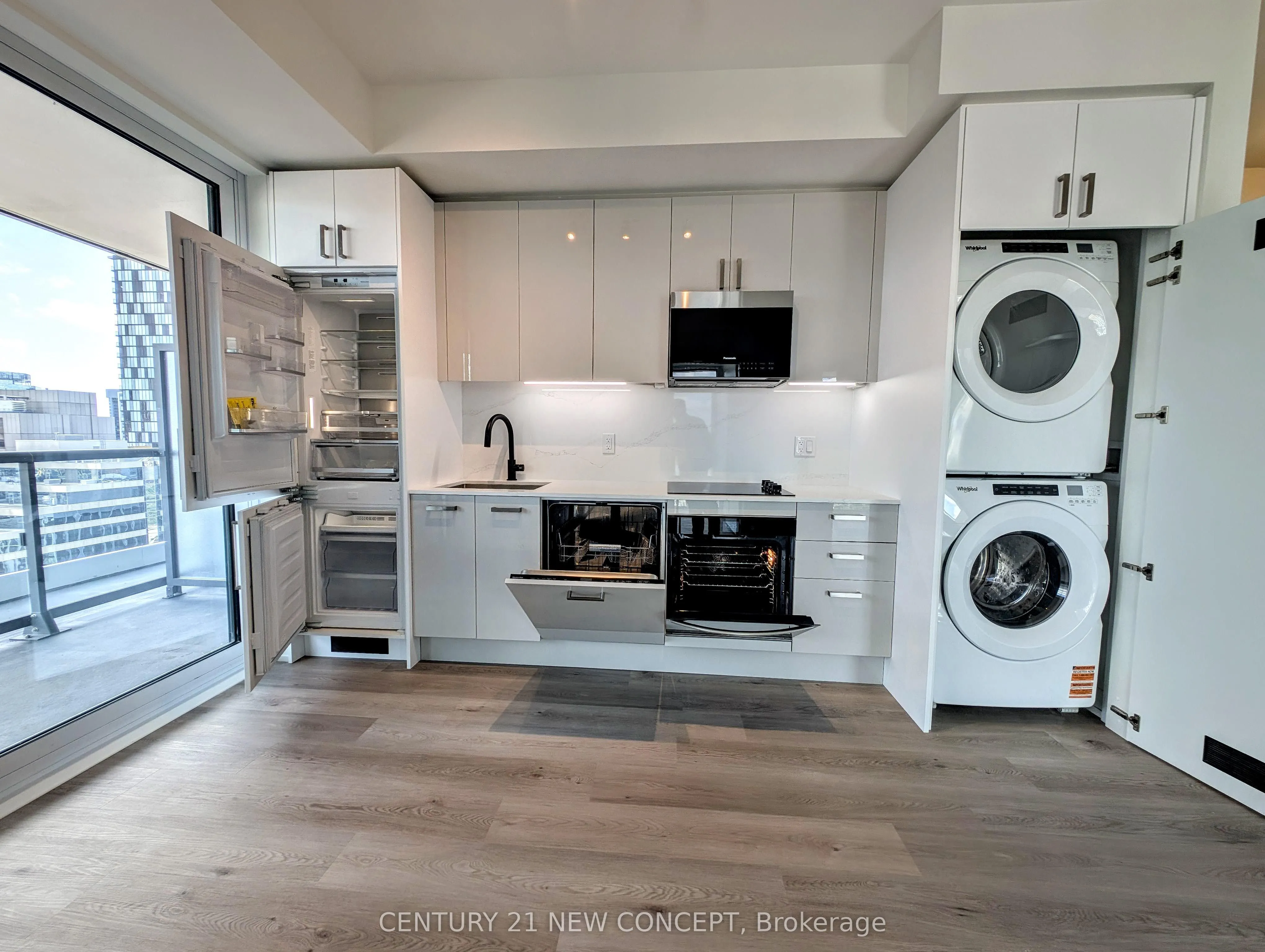 280 Dundas Street W, #2703