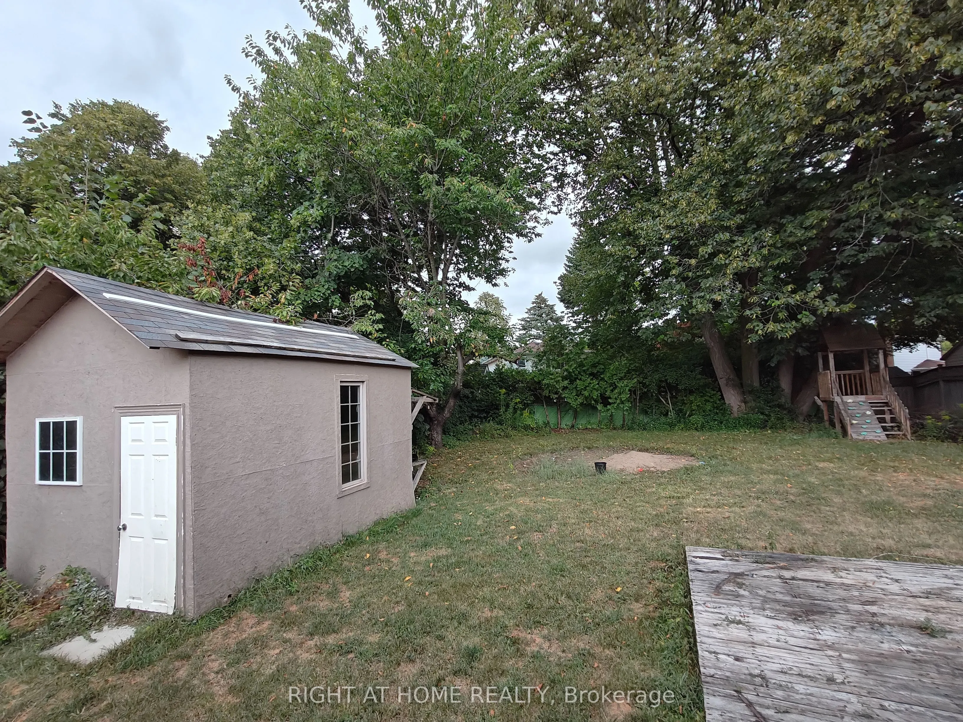 182 mcnicoll Avenue