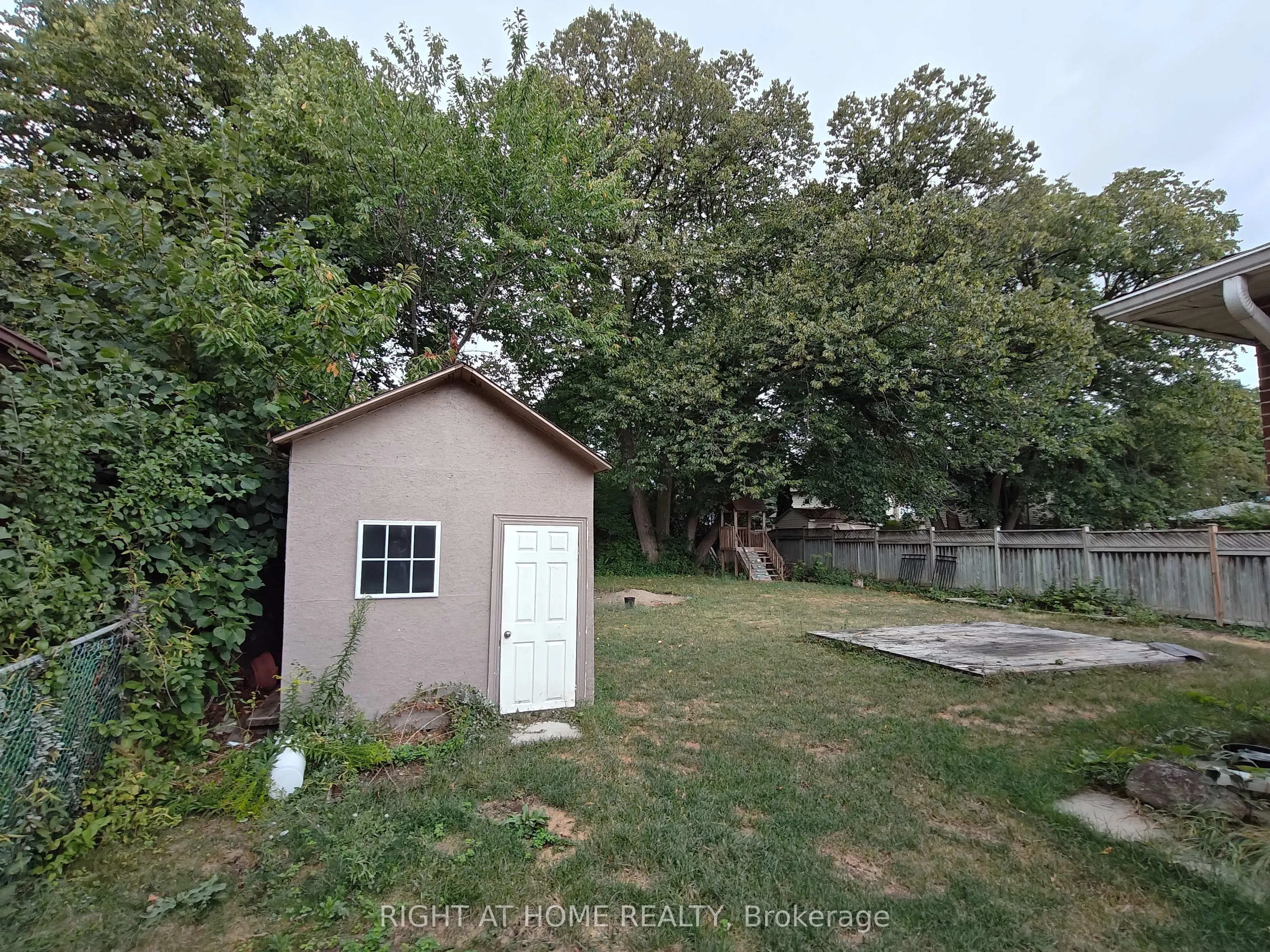 182 mcnicoll Avenue