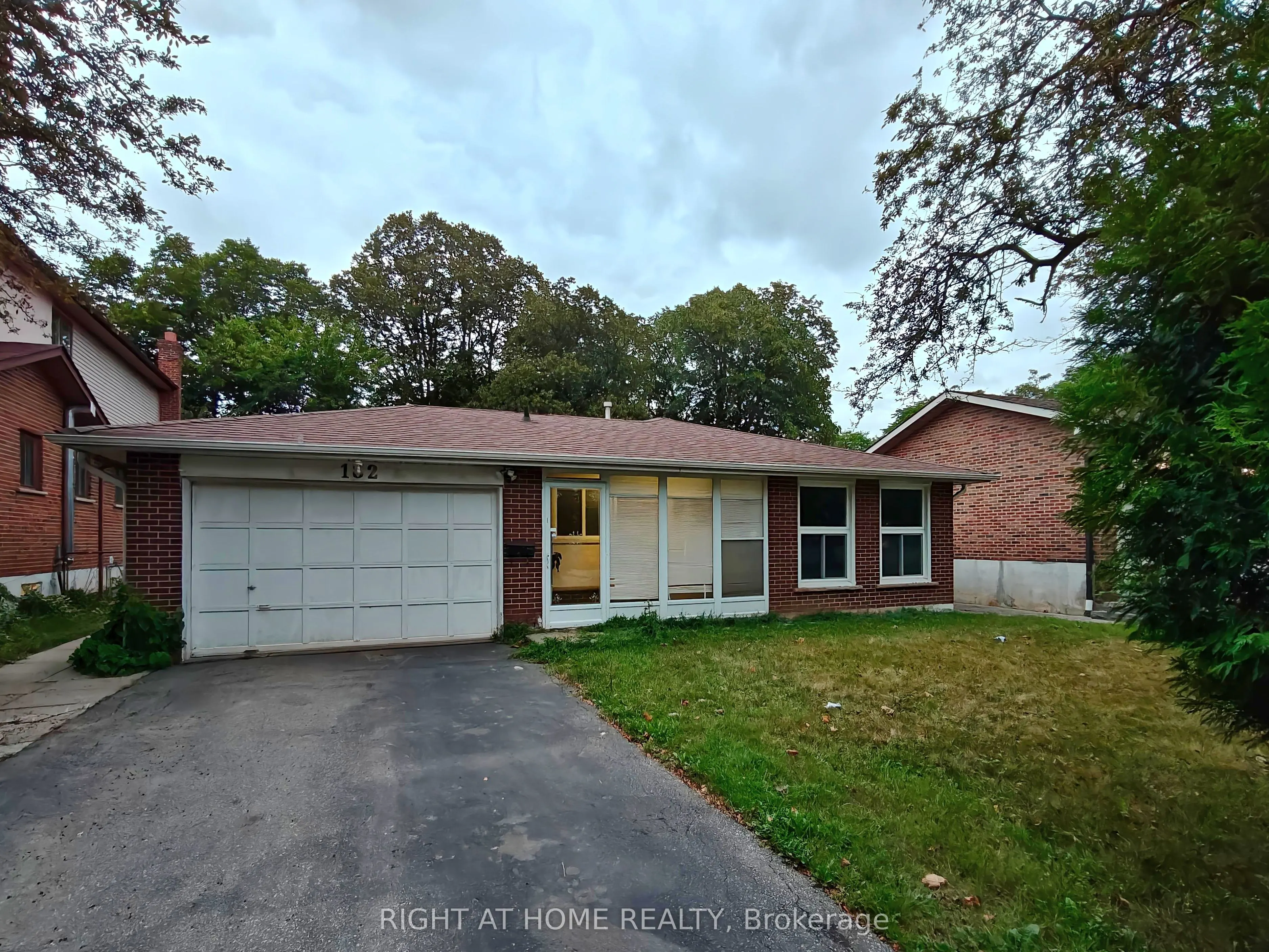182 mcnicoll Avenue