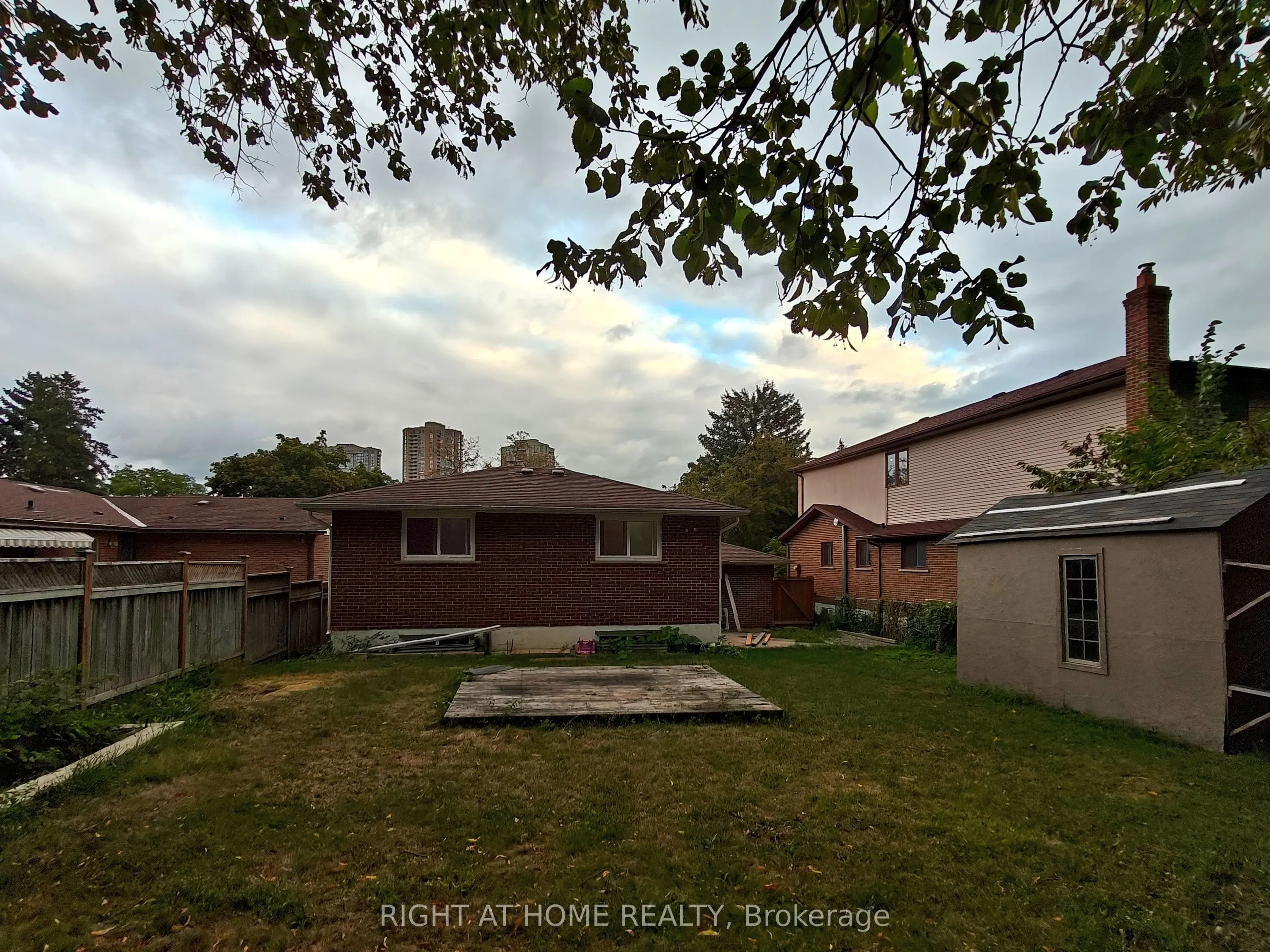 182 mcnicoll Avenue