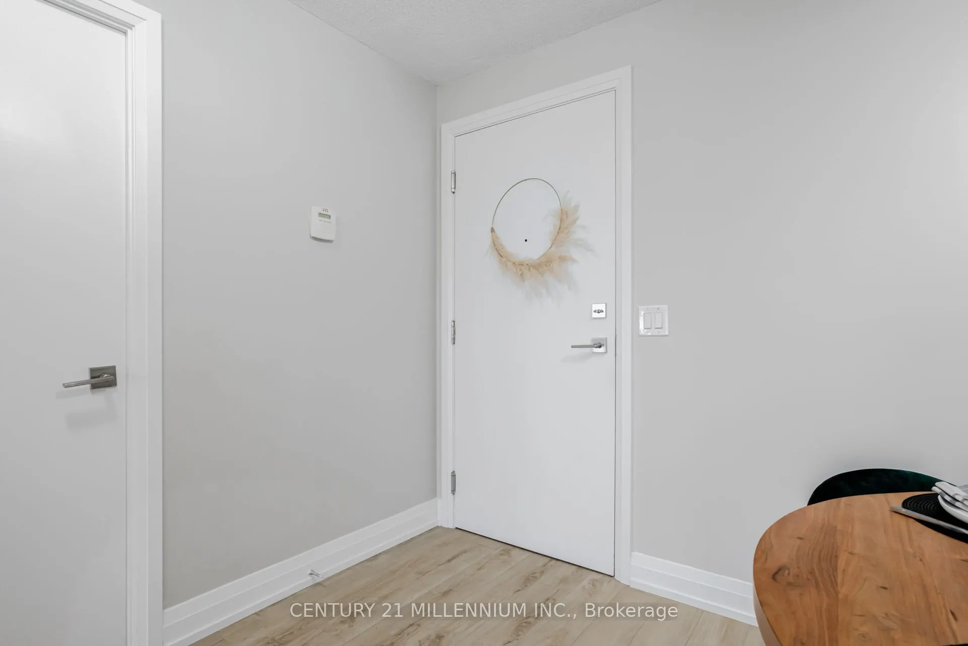565 Wilson Avenue, #513