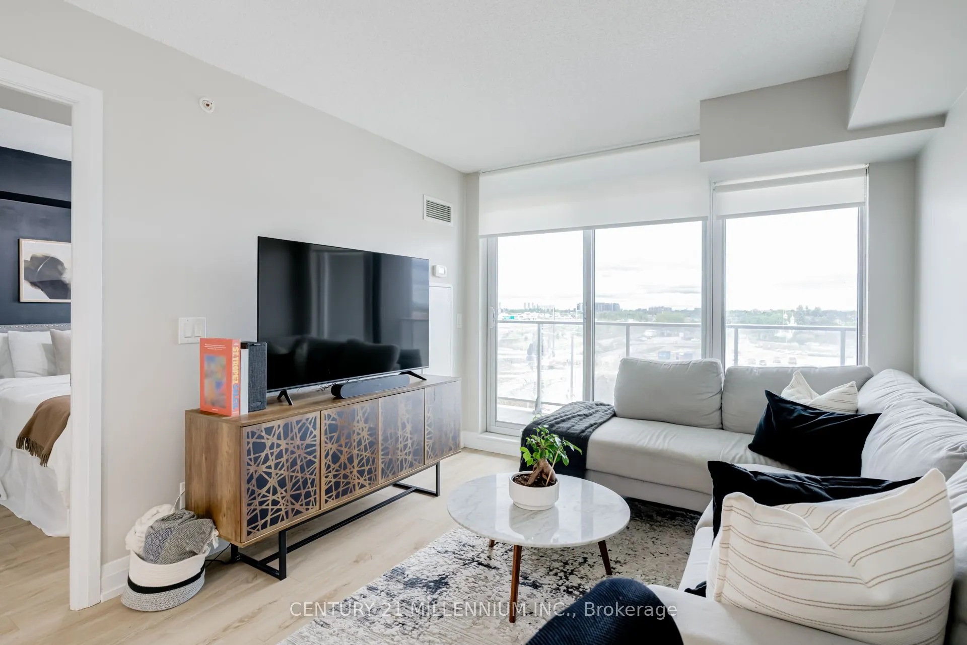 565 Wilson Avenue, #513
