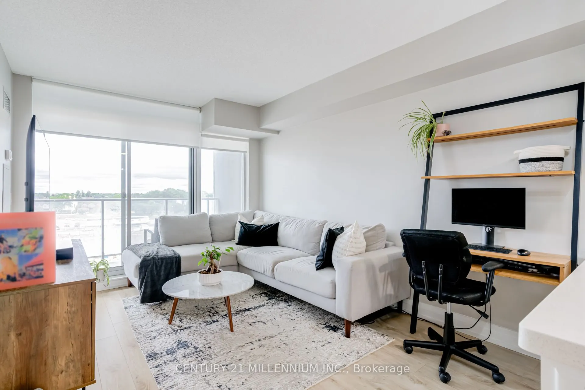 565 Wilson Avenue, #513