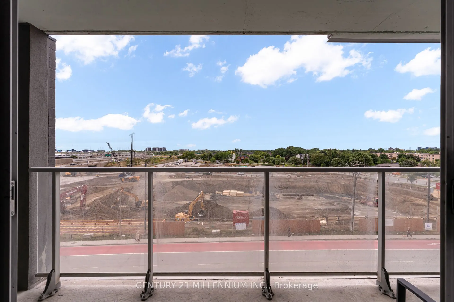 565 Wilson Avenue, #513