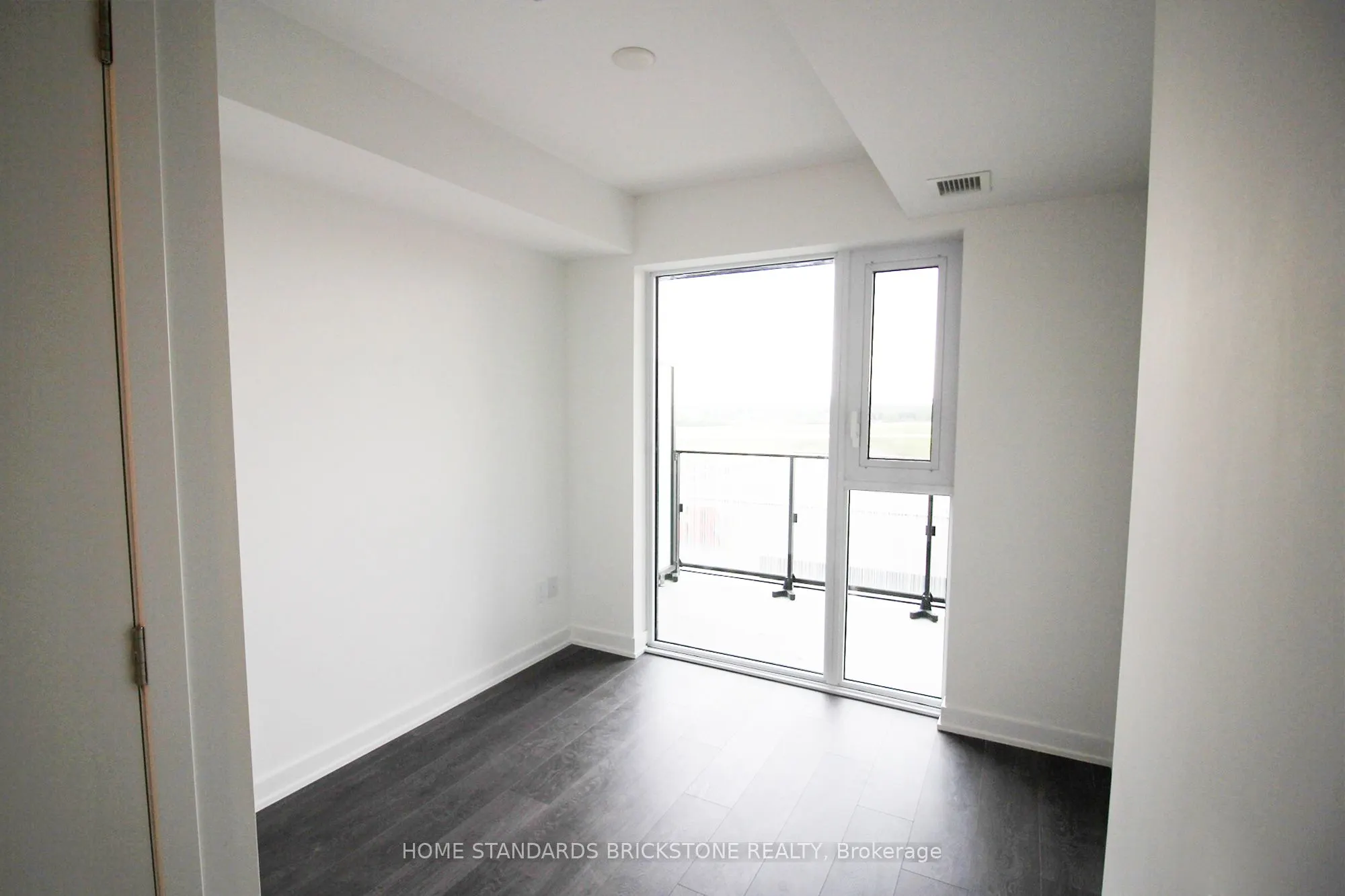 8 Tippett Road, #709