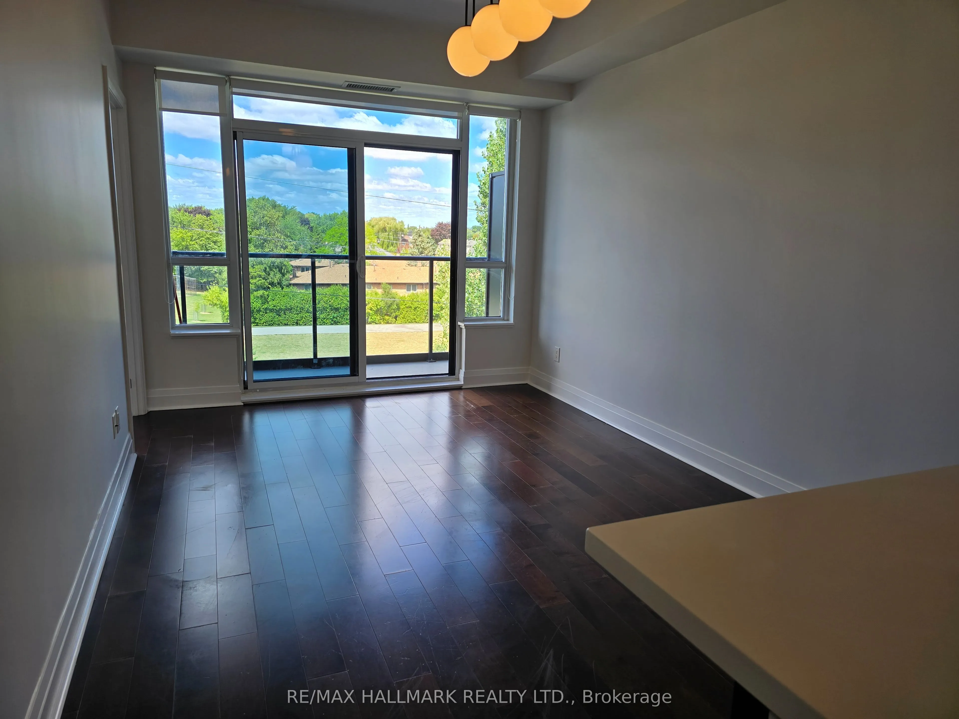 399 Spring Garden Avenue, #316