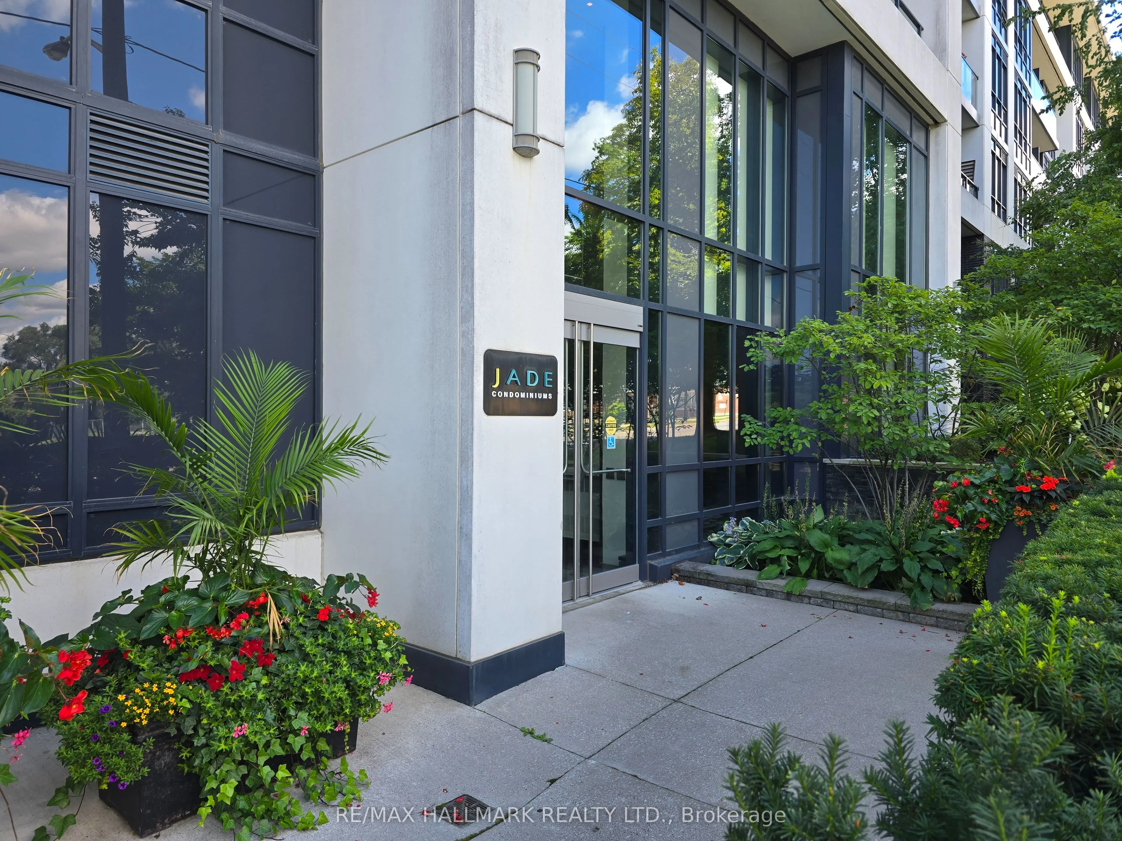 399 Spring Garden Avenue, #316