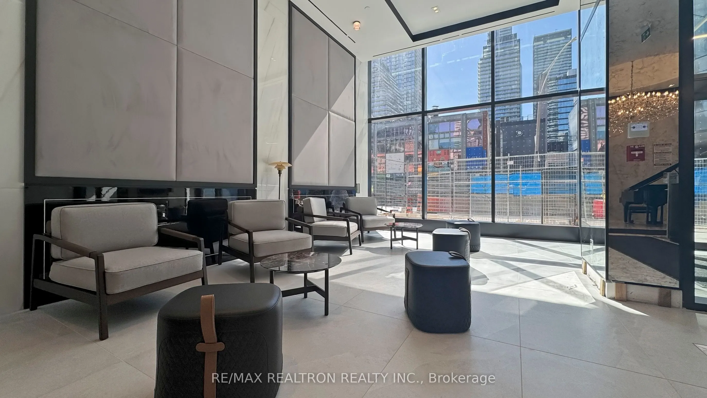 8 Wellesley Street W, #5808