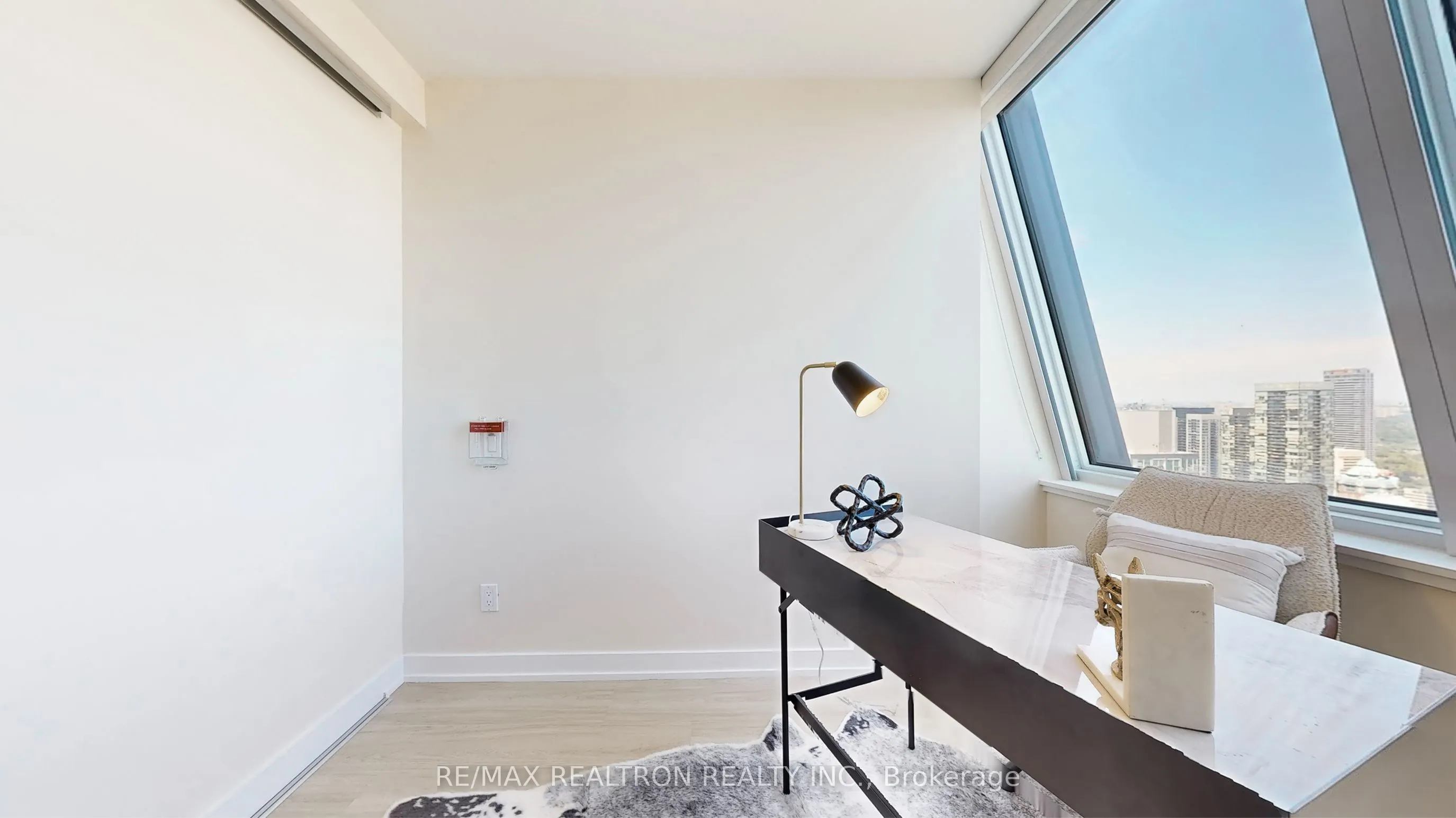 8 Wellesley Street W, #5808