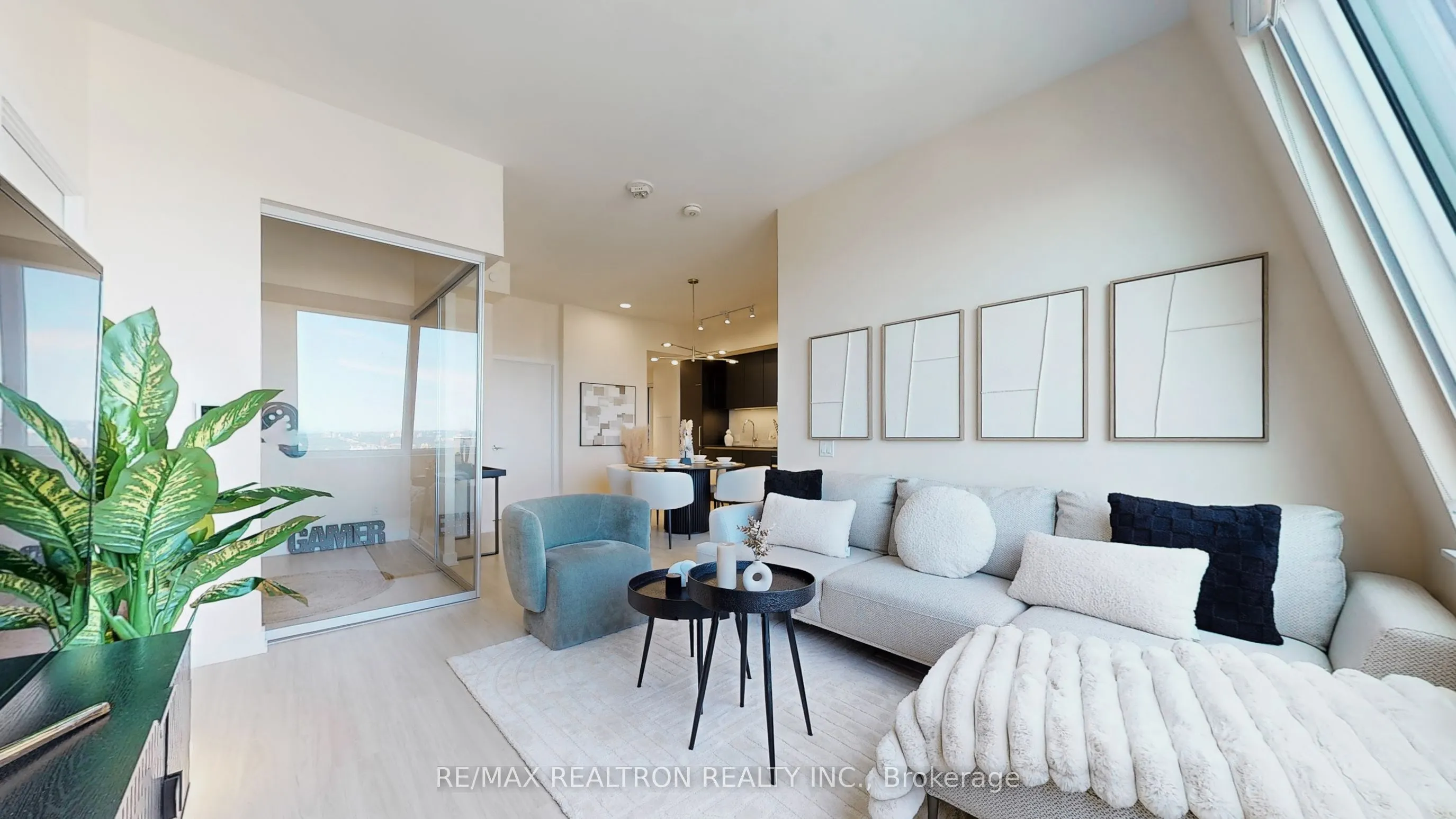 8 Wellesley Street W, #5808