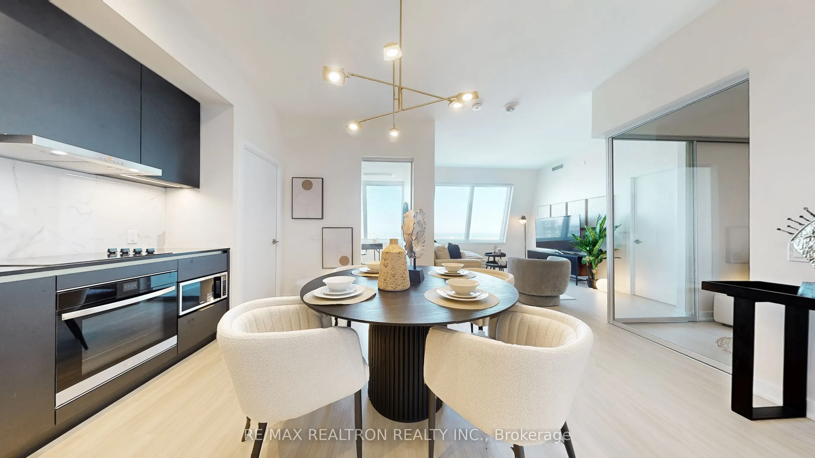 8 Wellesley Street W, #5808