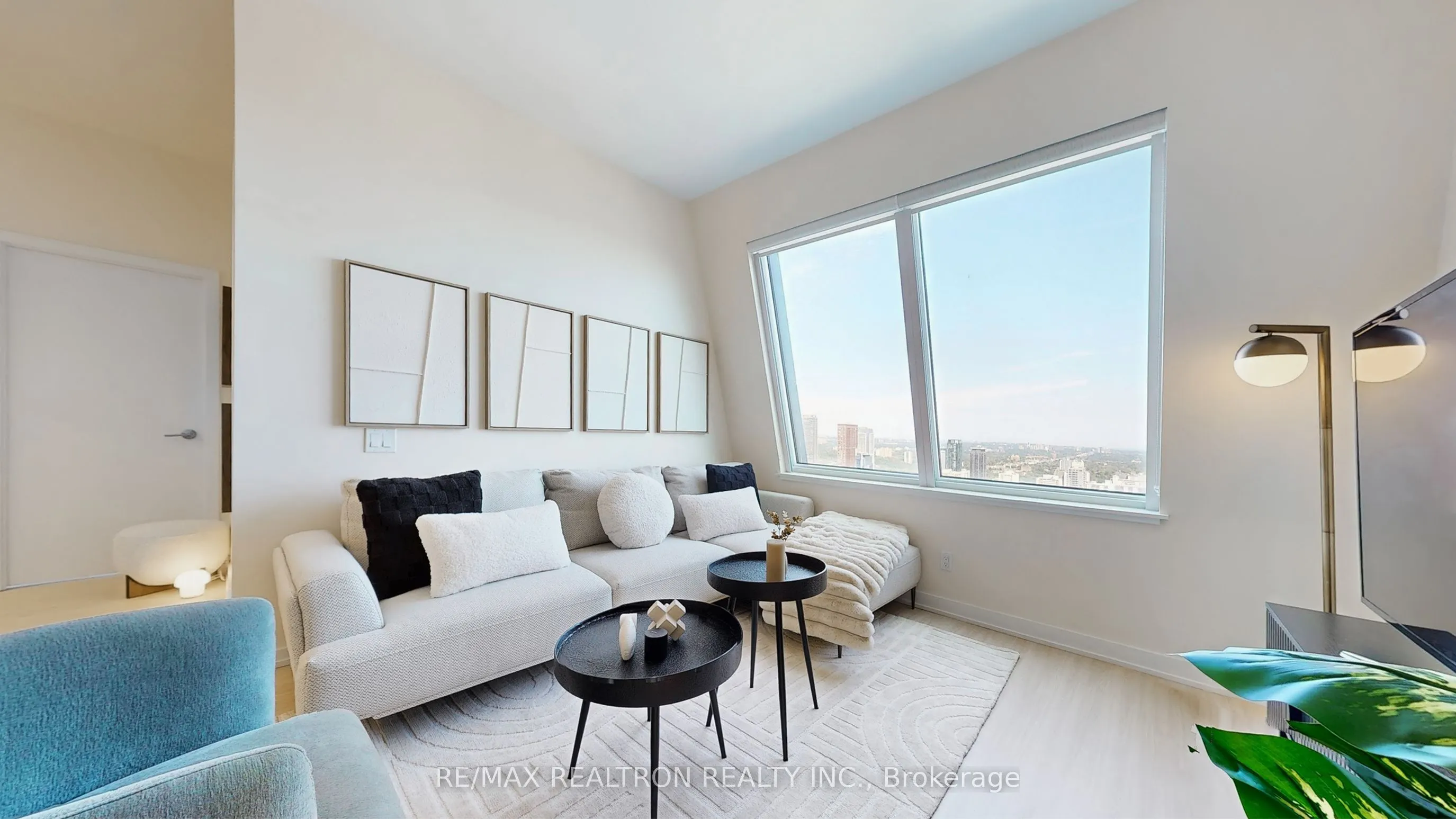 8 Wellesley Street W, #5808