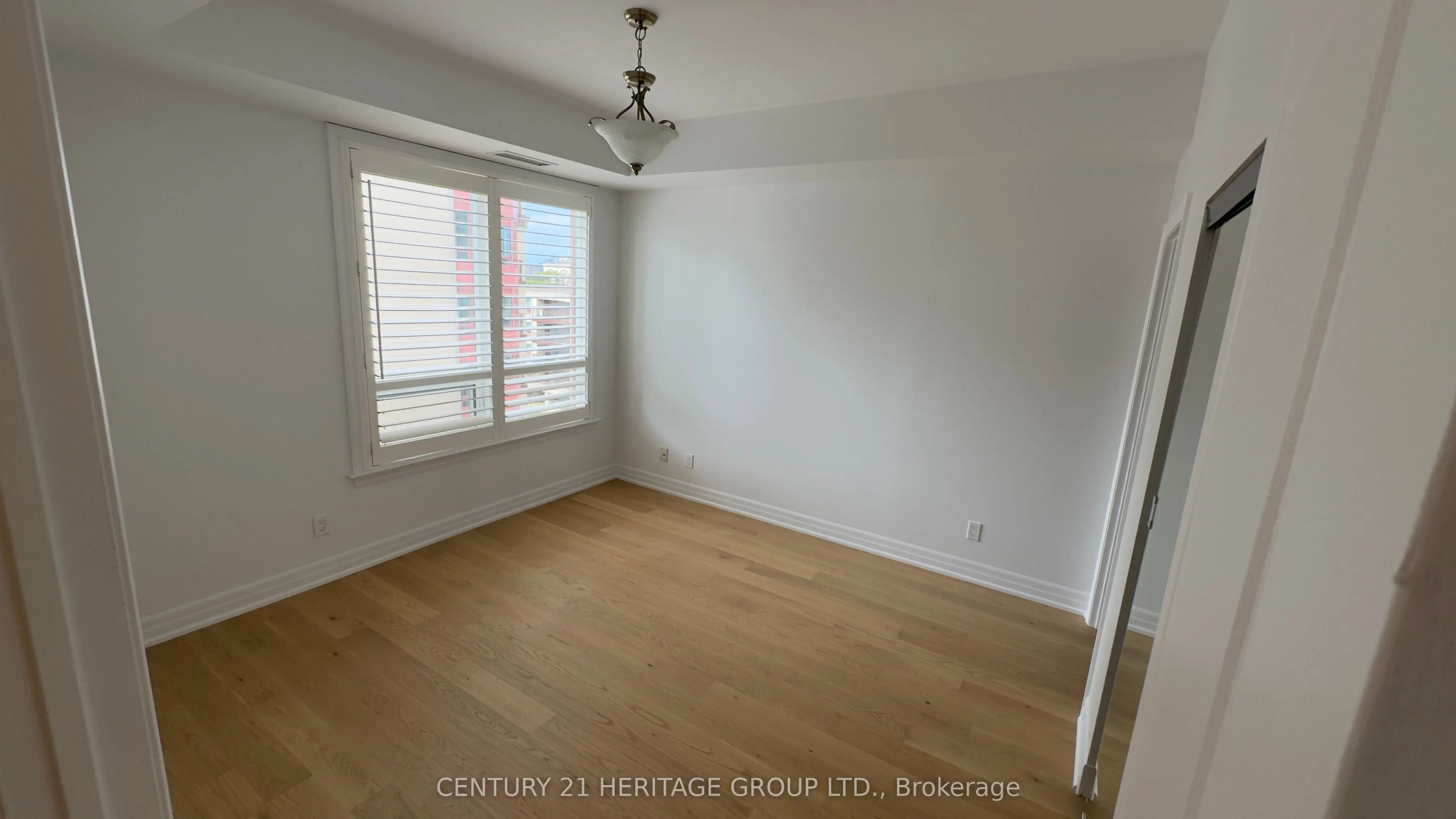 23 Rean Drive, #707