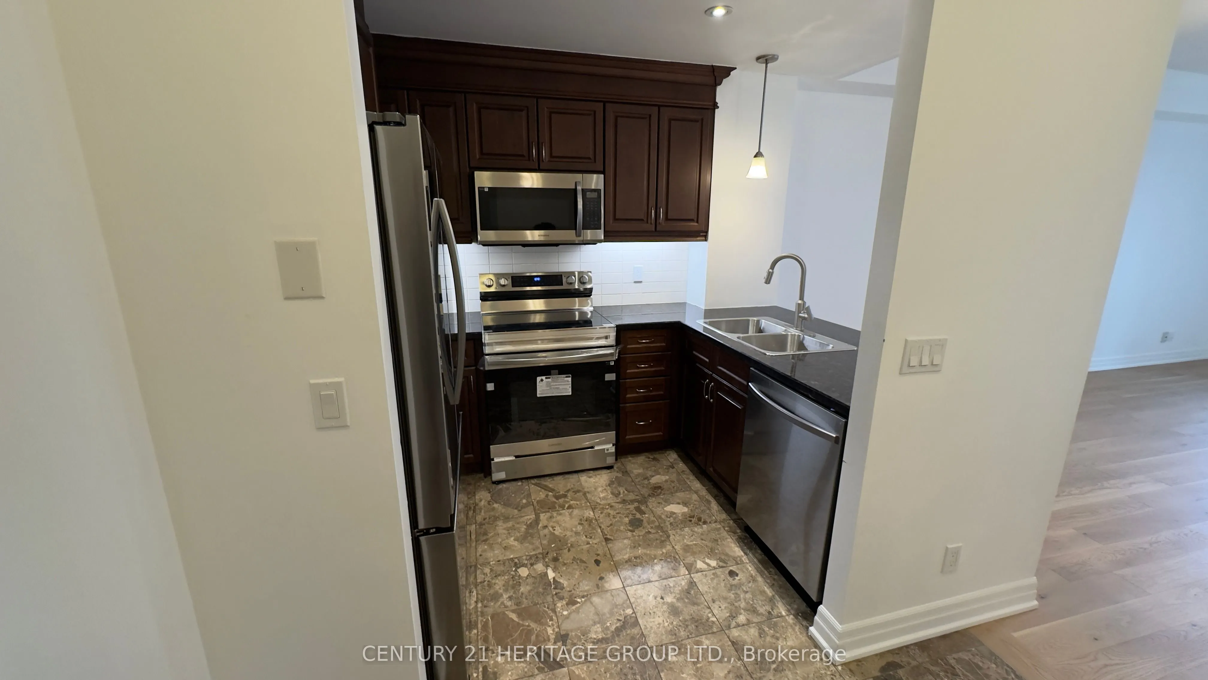 23 Rean Drive, #707