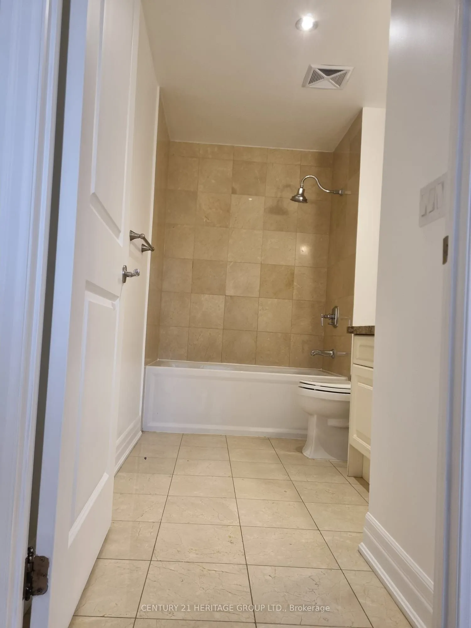 23 Rean Drive, #707