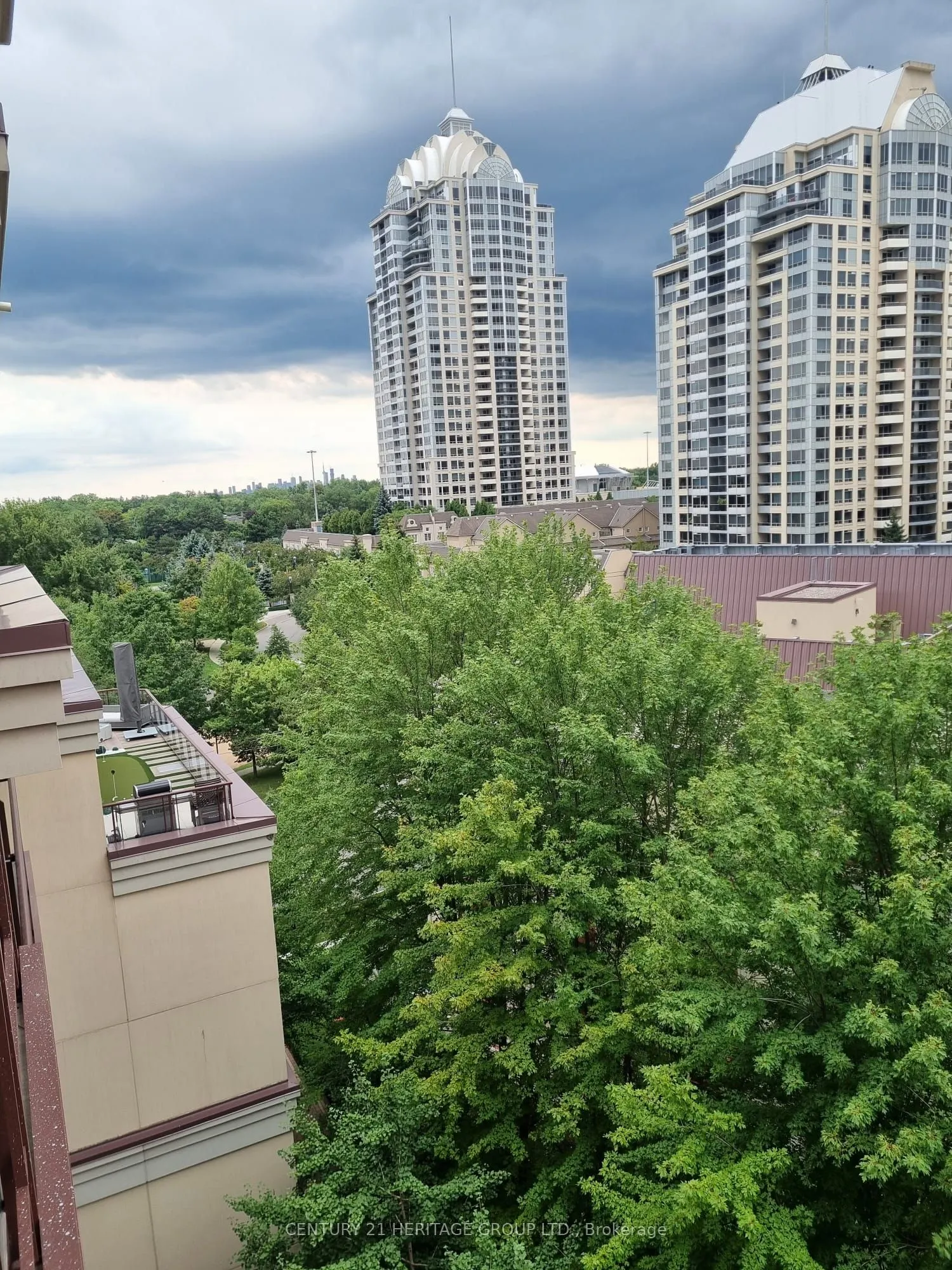 23 Rean Drive, #707